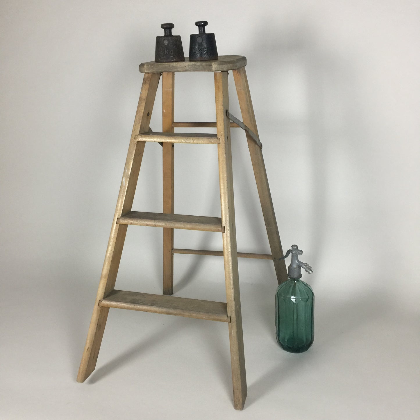 Schöne und dekorative Holztreppe