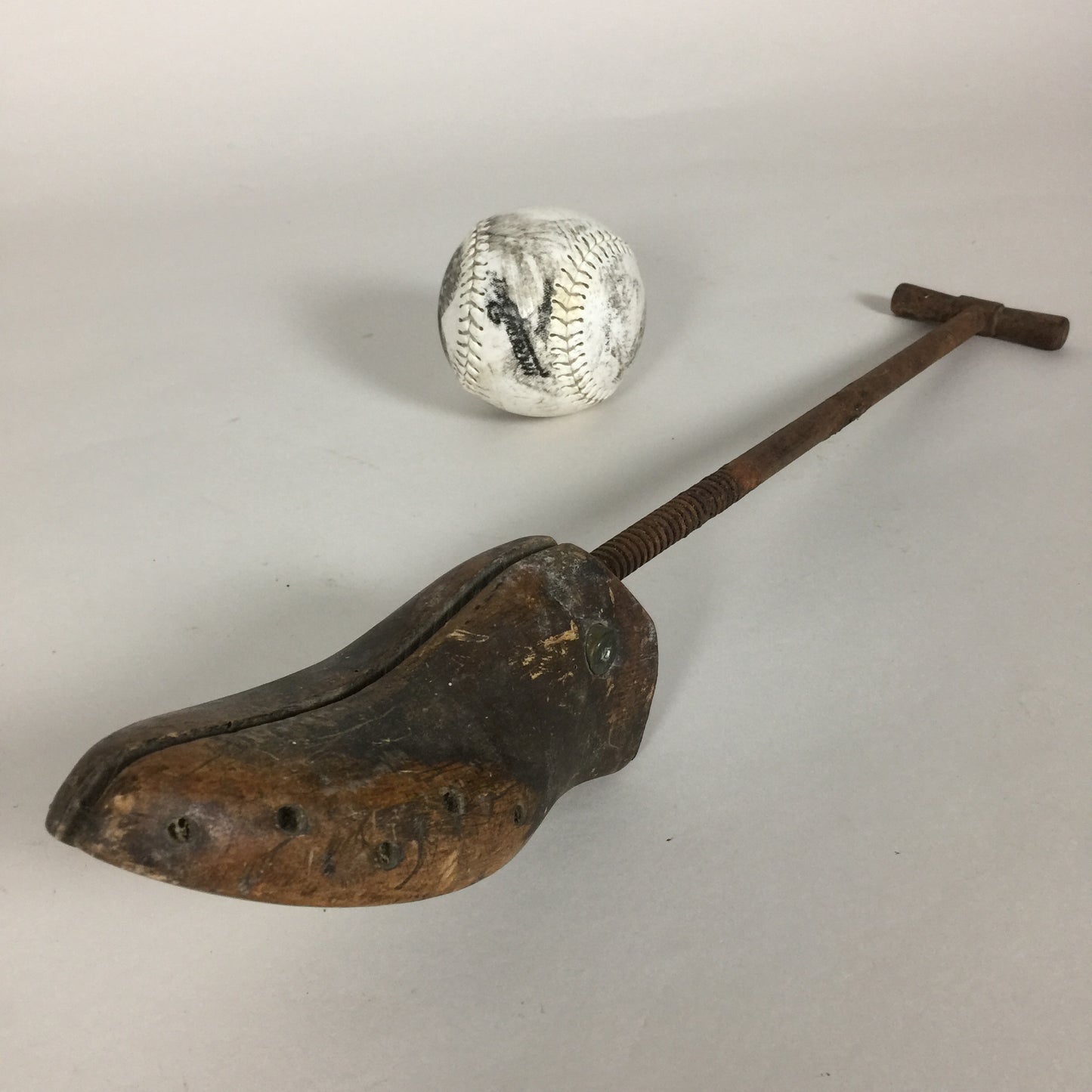 Dekorativer "Schustereffekt" mit schöner Patina
