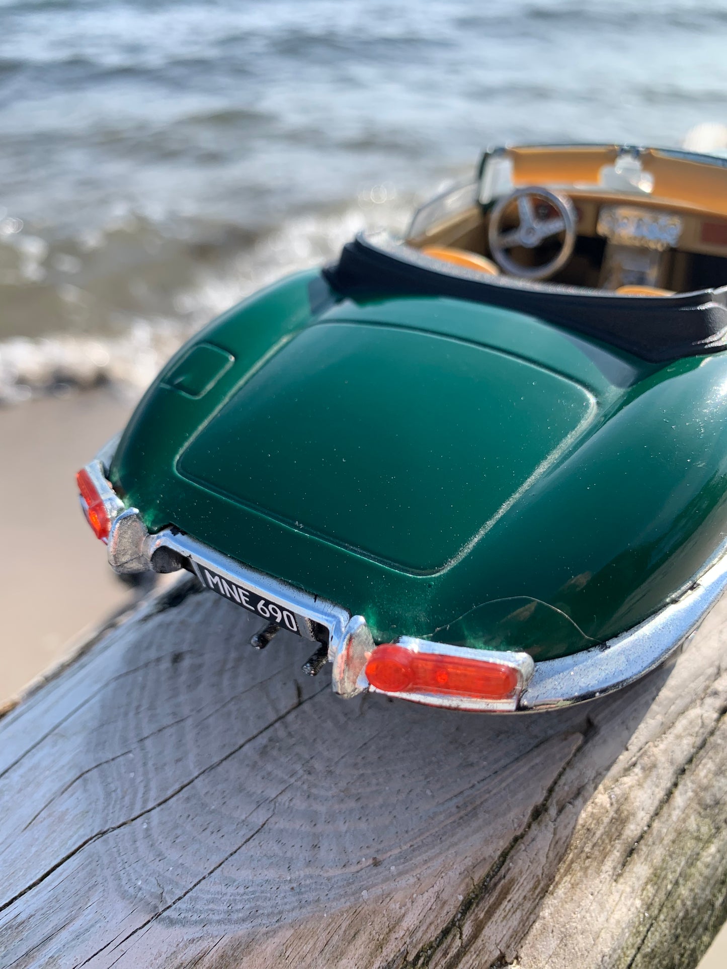 Jaguar E