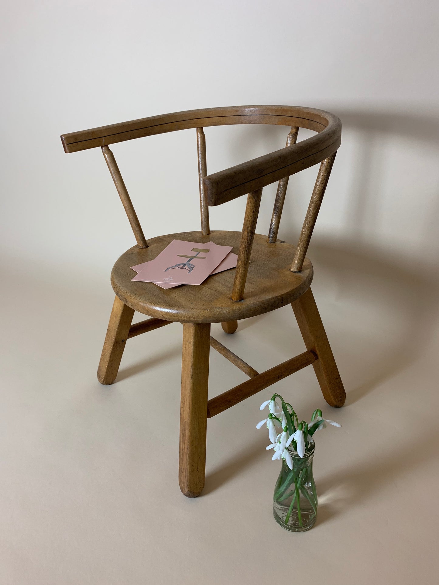 Kinderstuhl aus Holz