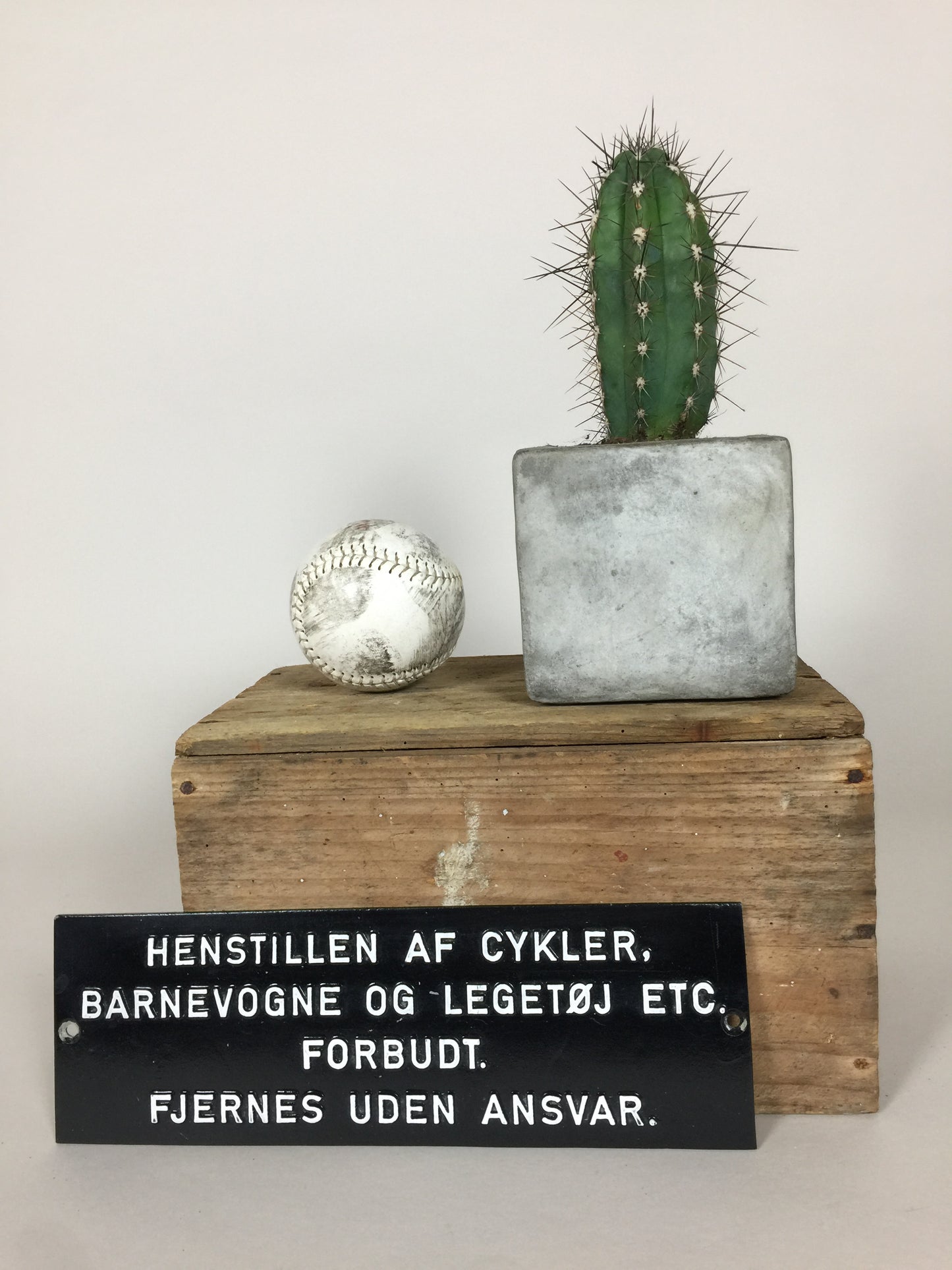 Schönes und dekoratives Schild