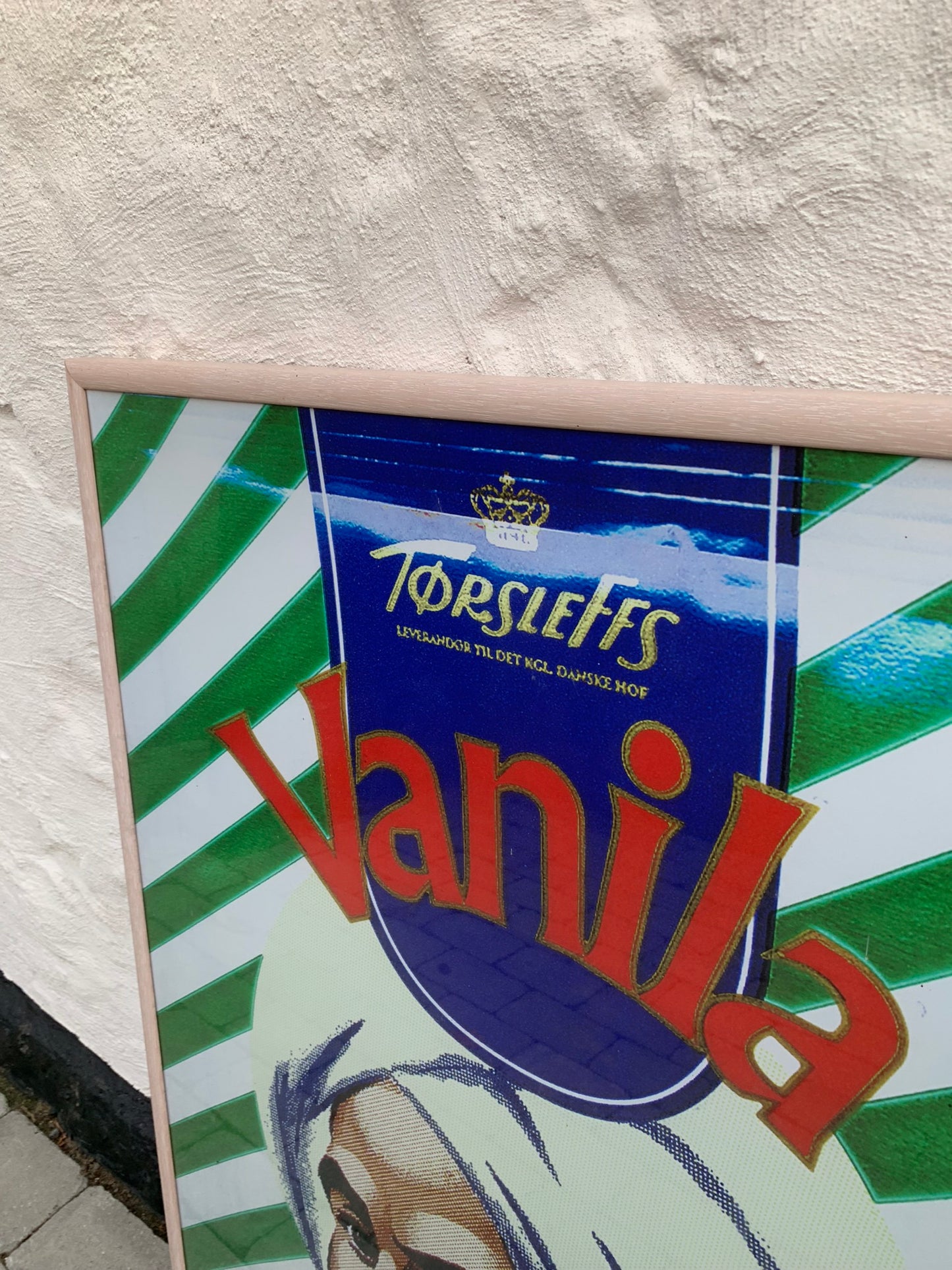 Schönes und großes Vanillebild mit Rahmen