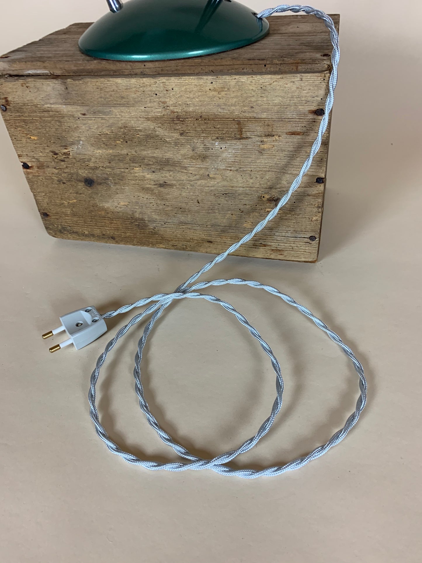 Helo Tischlampe - Grüner Metallic-Lack