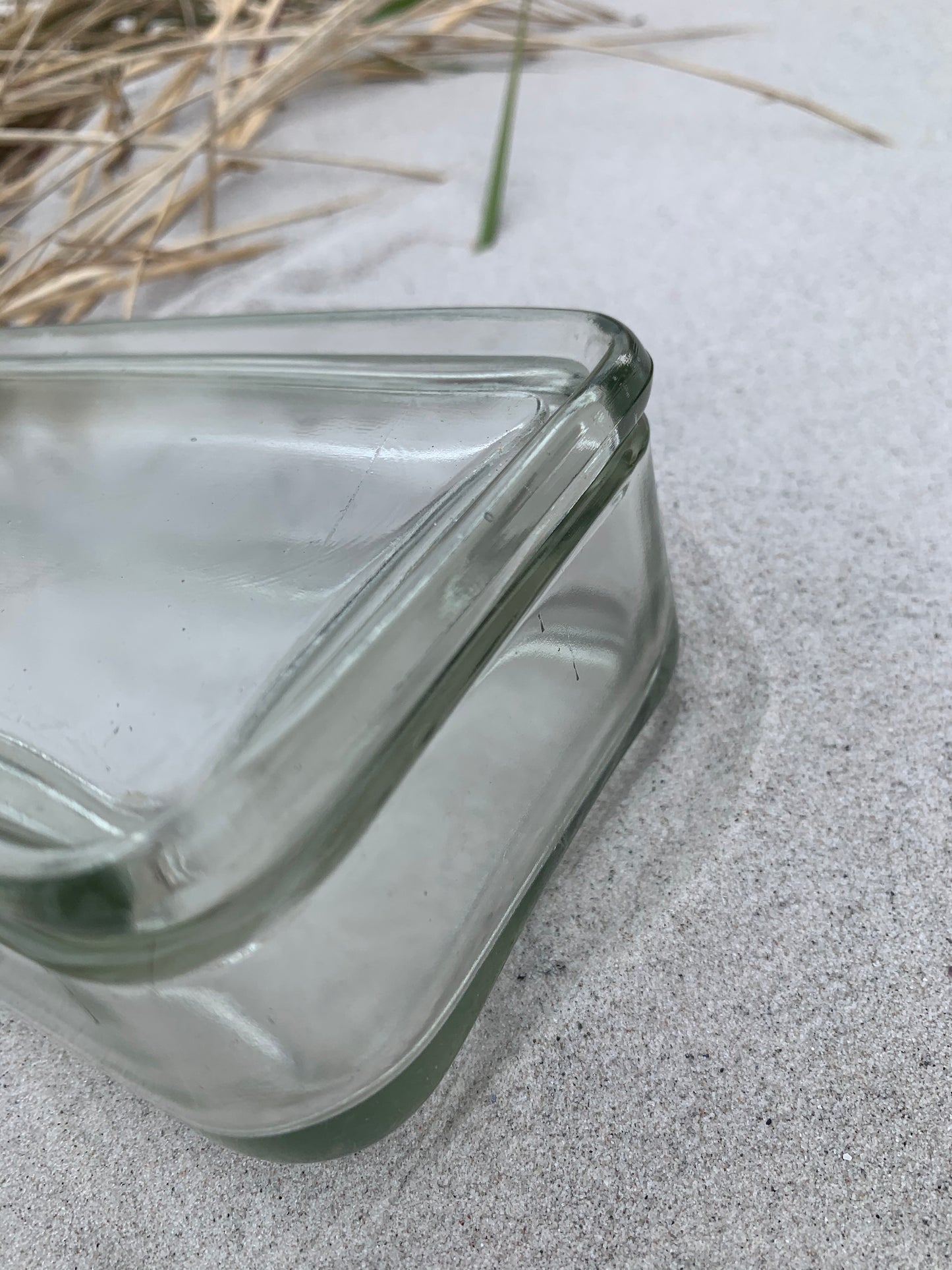 Glas mit Deckel