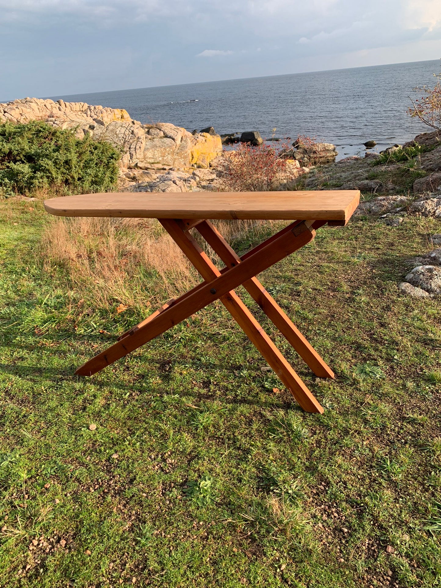 Bügelbrett aus Holz