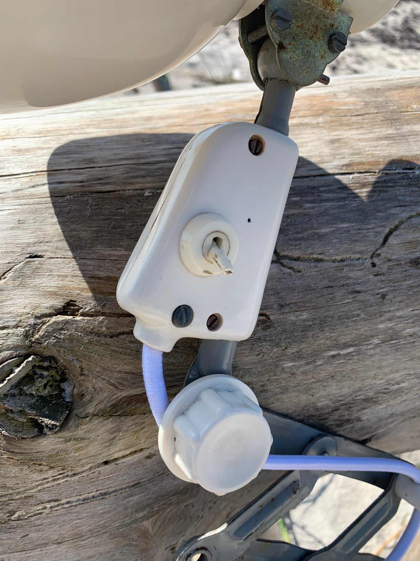 Scherenlampe mit viel Patina
