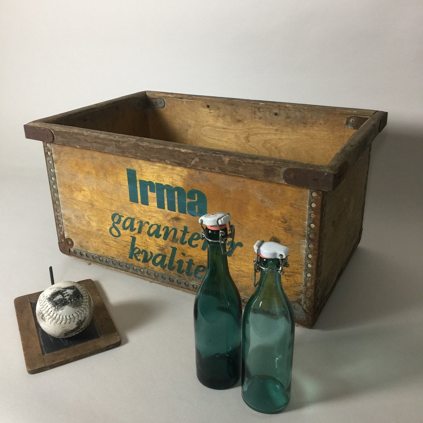 Lustige und große Holzkiste von Irma