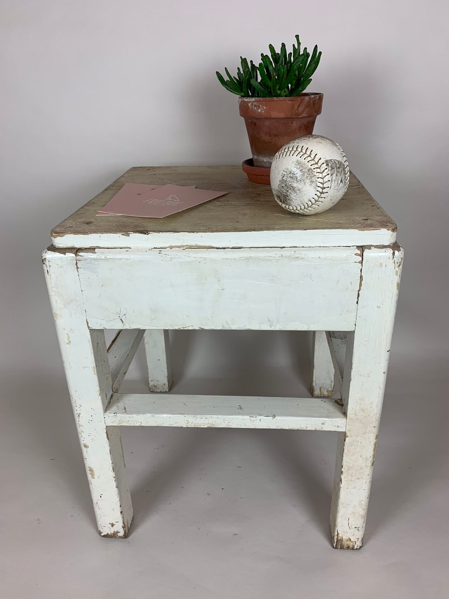 Der Hocker