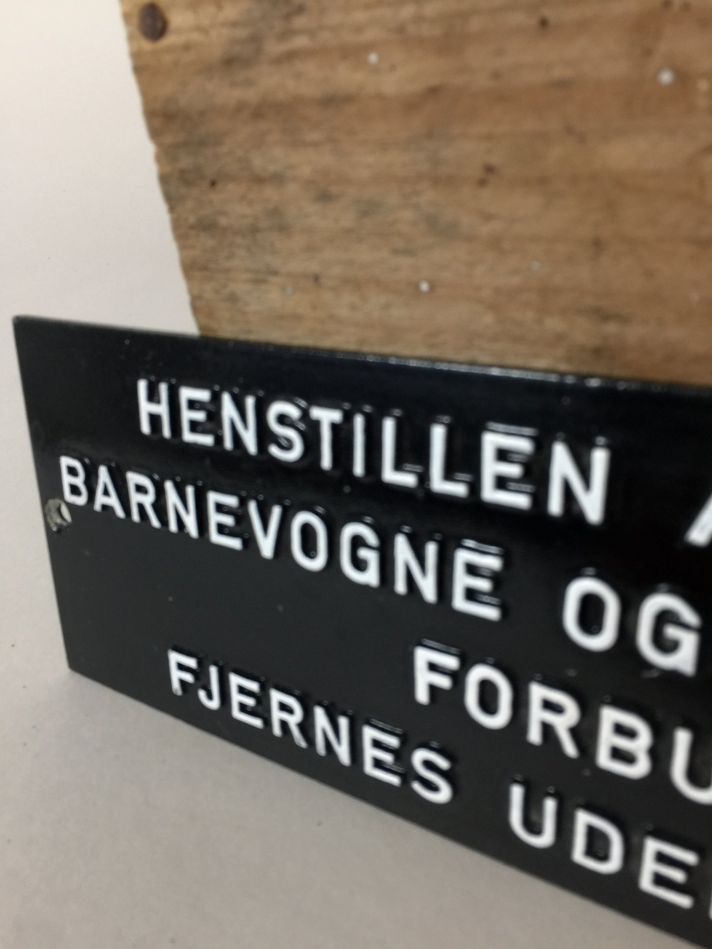 Schönes und dekoratives Schild