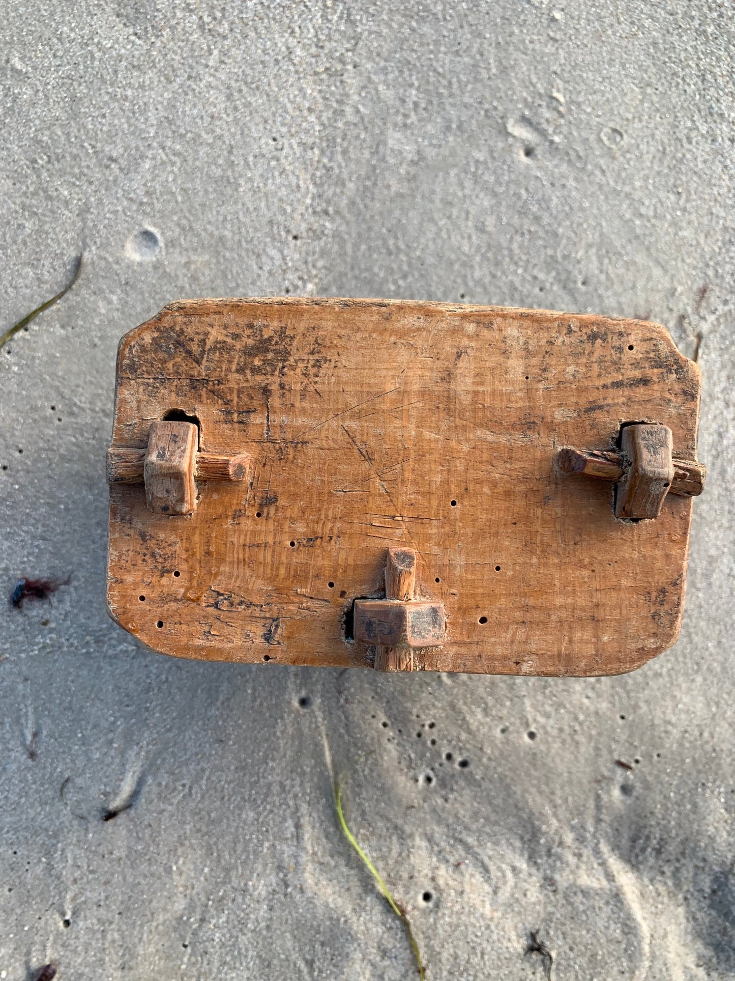 Käseform aus Holz