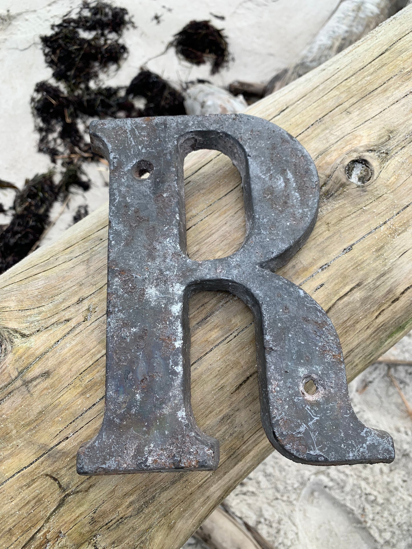 Brief - R