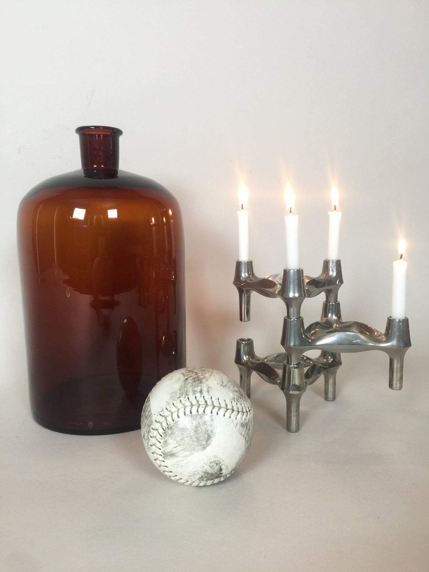 Schöne, alte und große Apothekerflasche