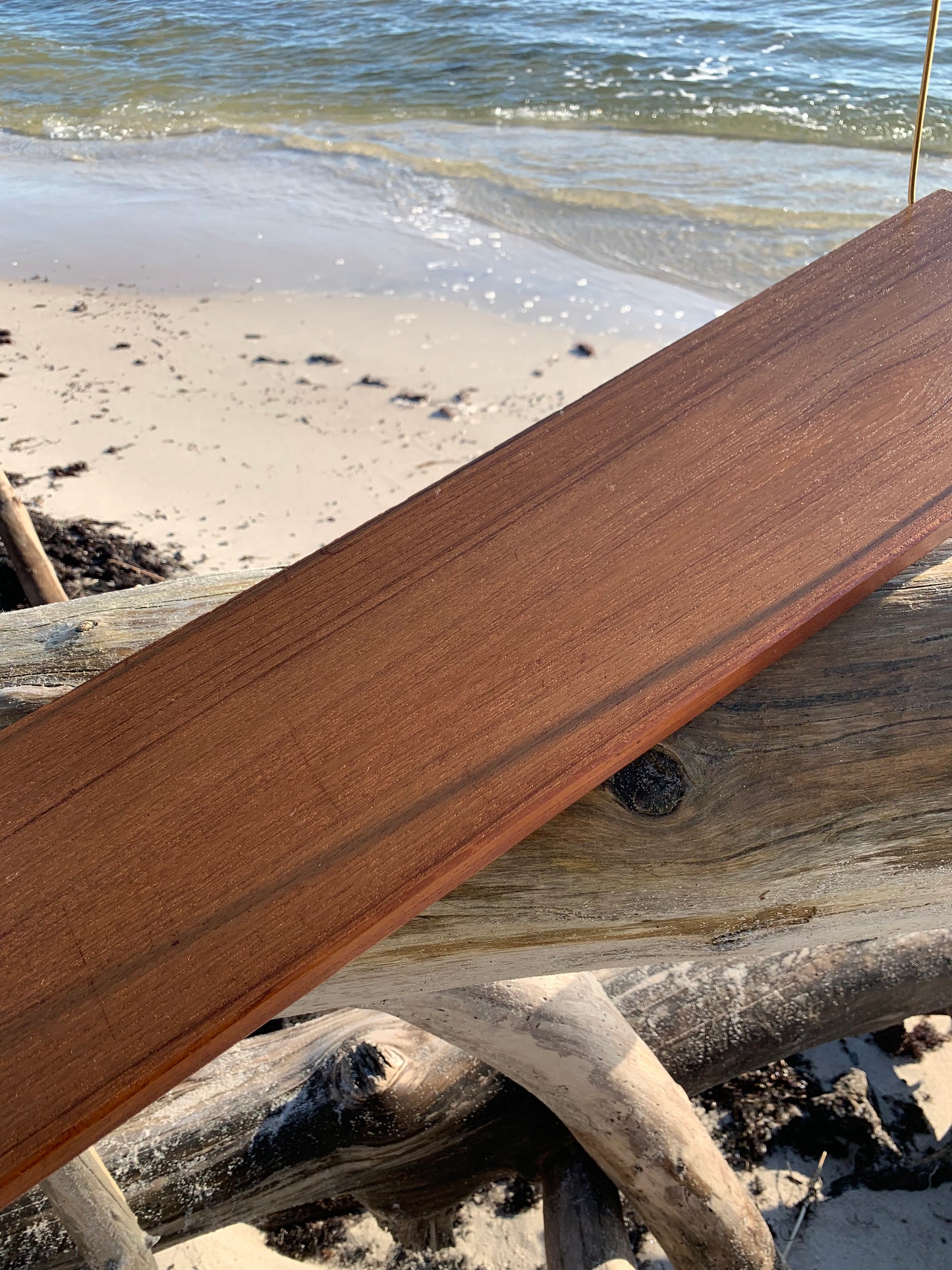 Regal aus Teakholz