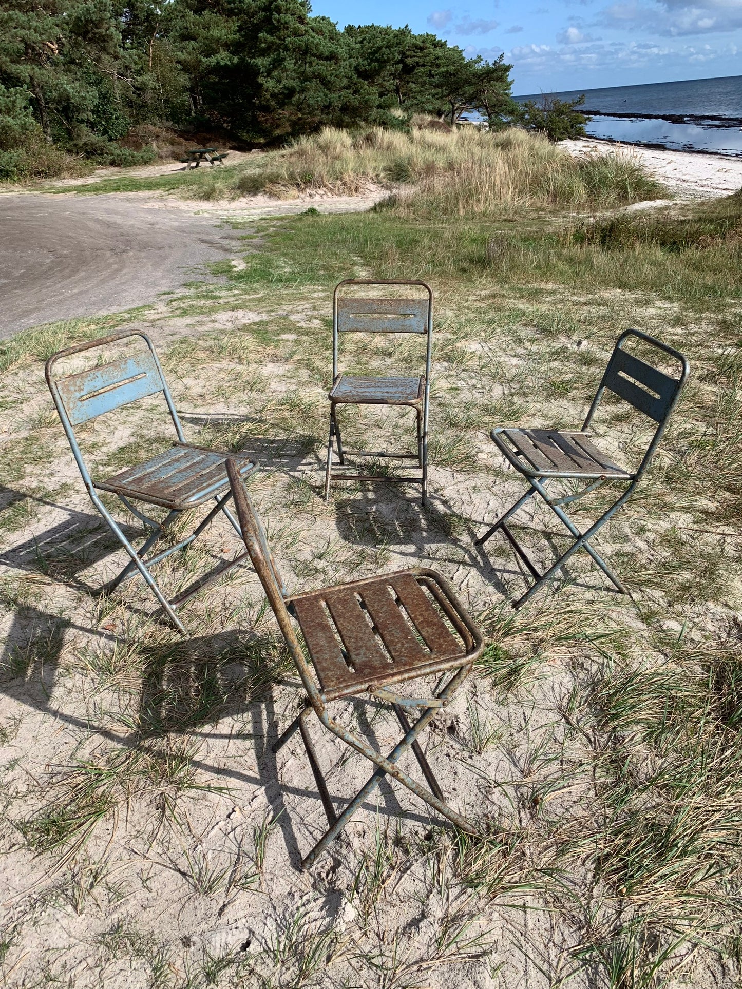 Roher Klappstuhl mit Patina - der Preis gilt pro STCK.