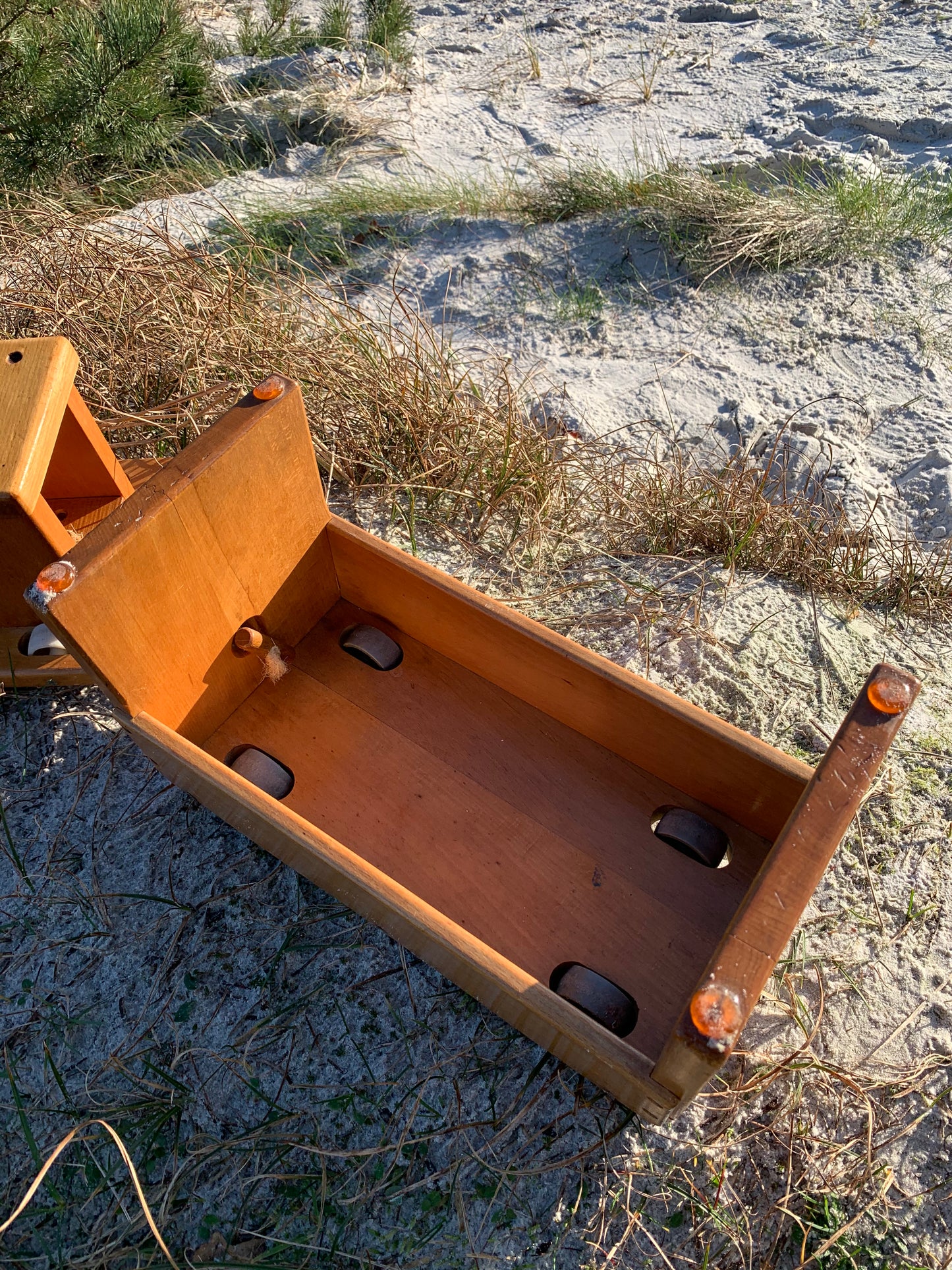 Schöner und seltener "Eisenbahnhocker" für Kinder