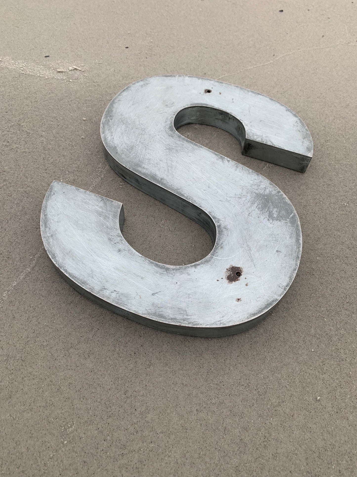 Buchstabe - S (Fassadenbuchstabe)