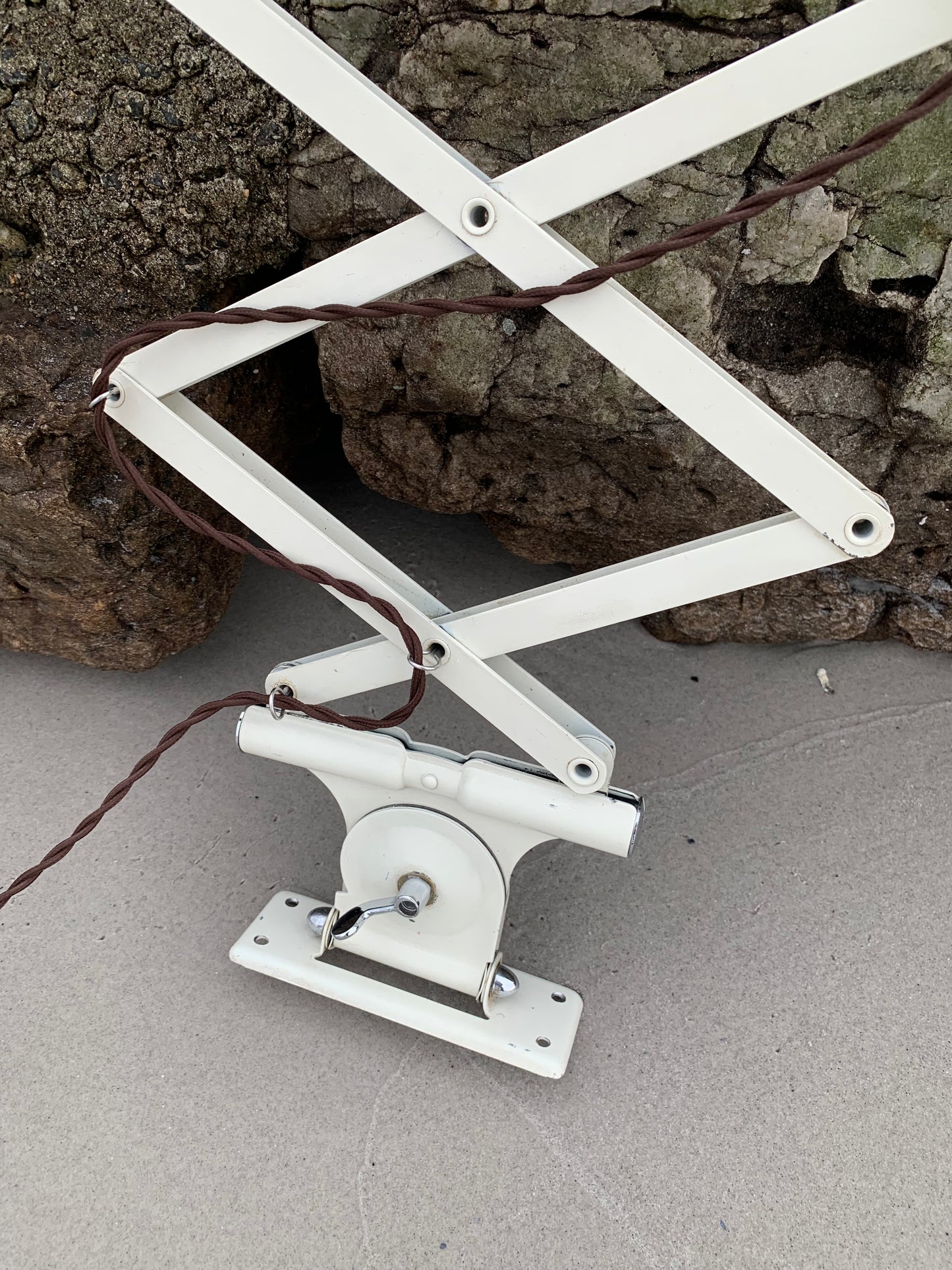 Kaiser Idell 6614 - Original Creme (das große Modell)