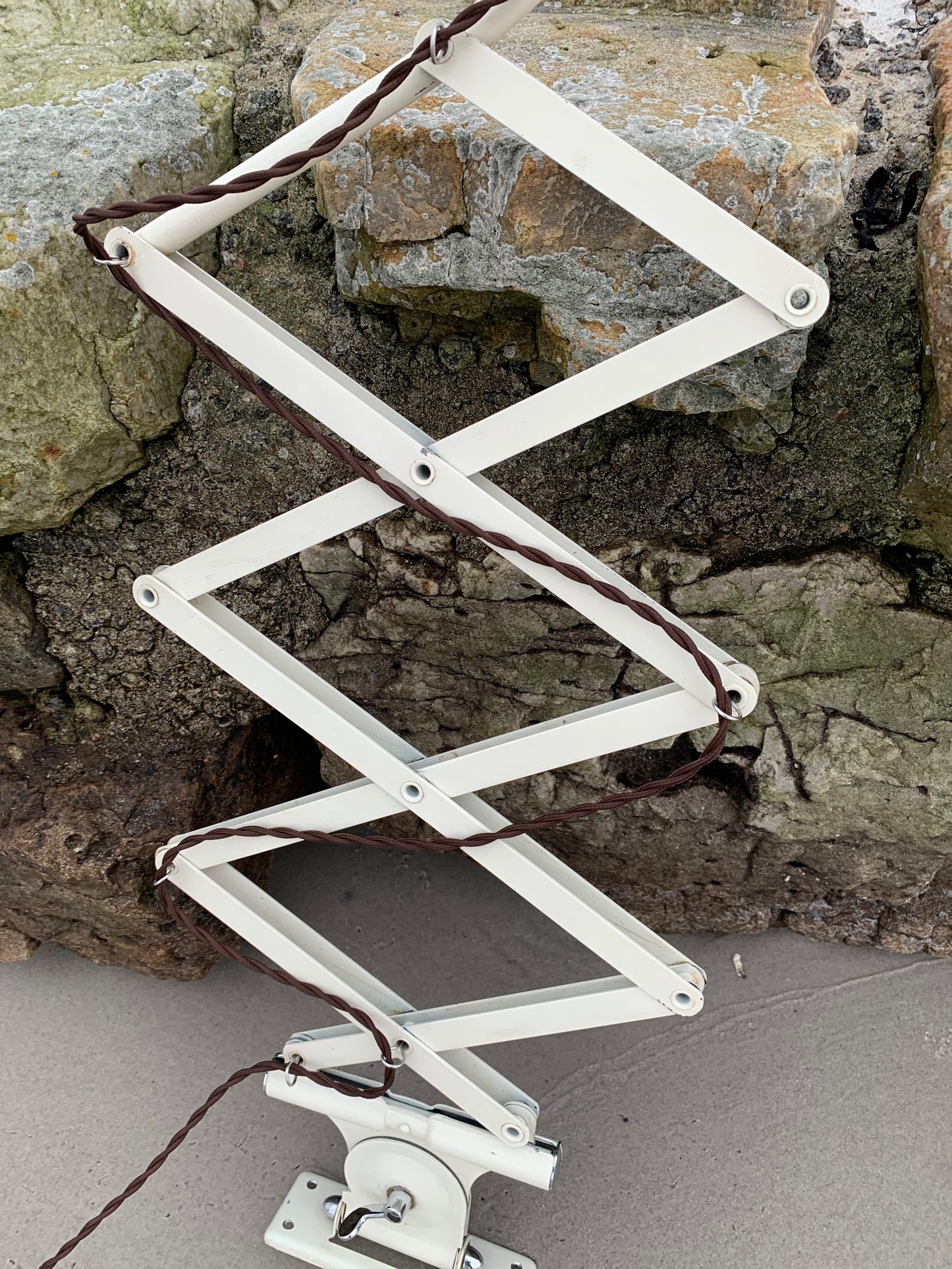 Kaiser Idell 6614 - Original Creme (das große Modell)