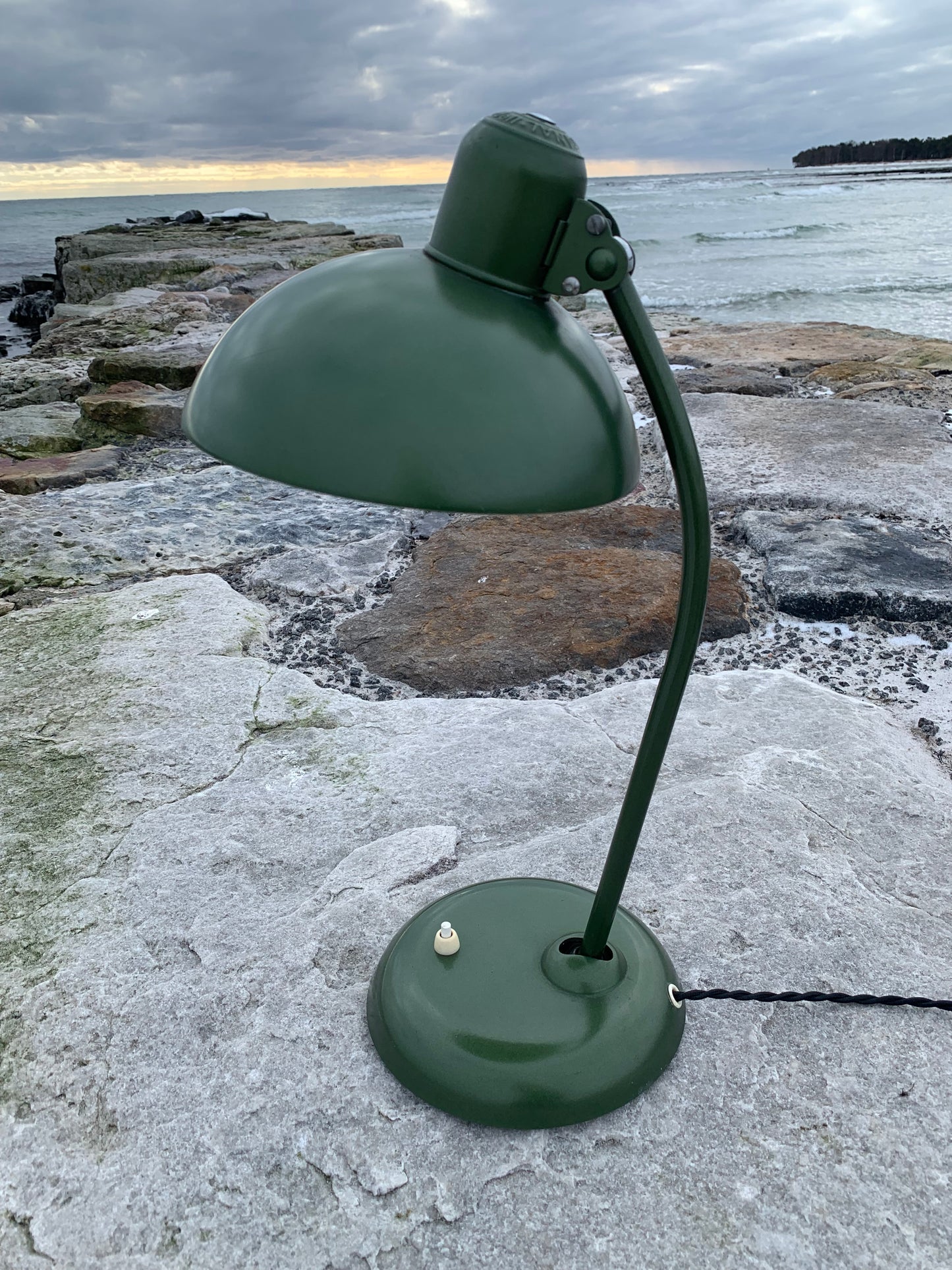 Kaiser Idell 6556 - Original grün