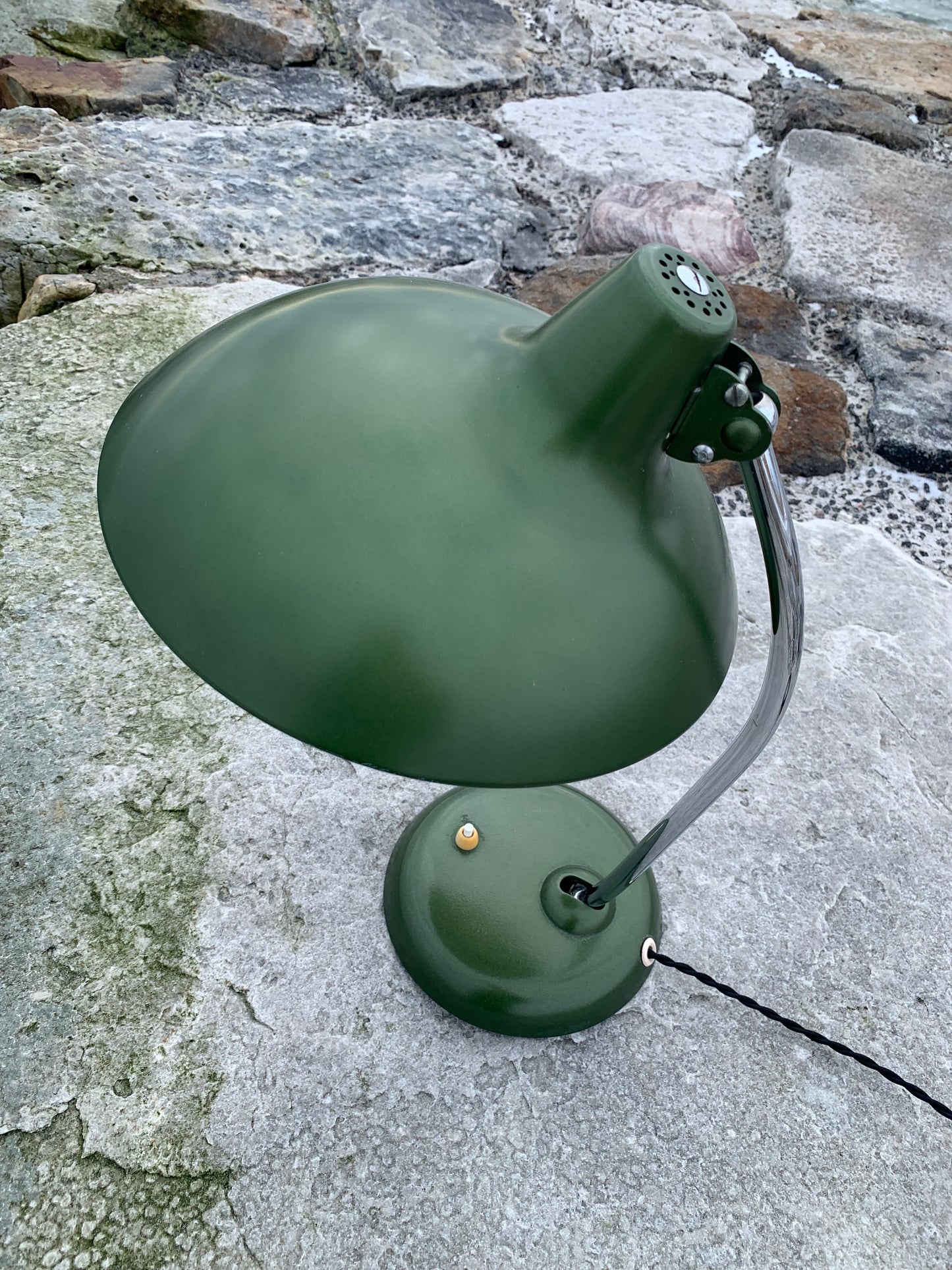 Kaiser Idell 6786 - Original grün