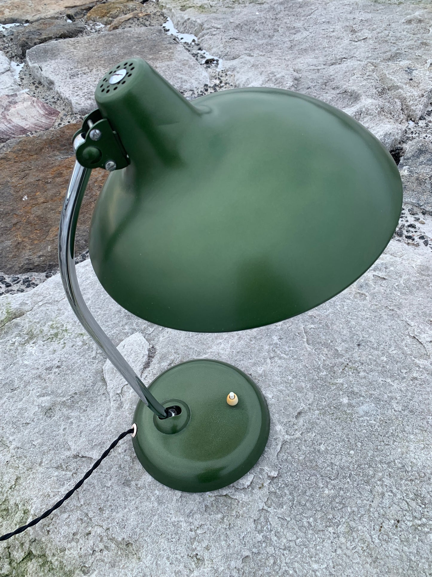 Kaiser Idell 6786 - Original grün