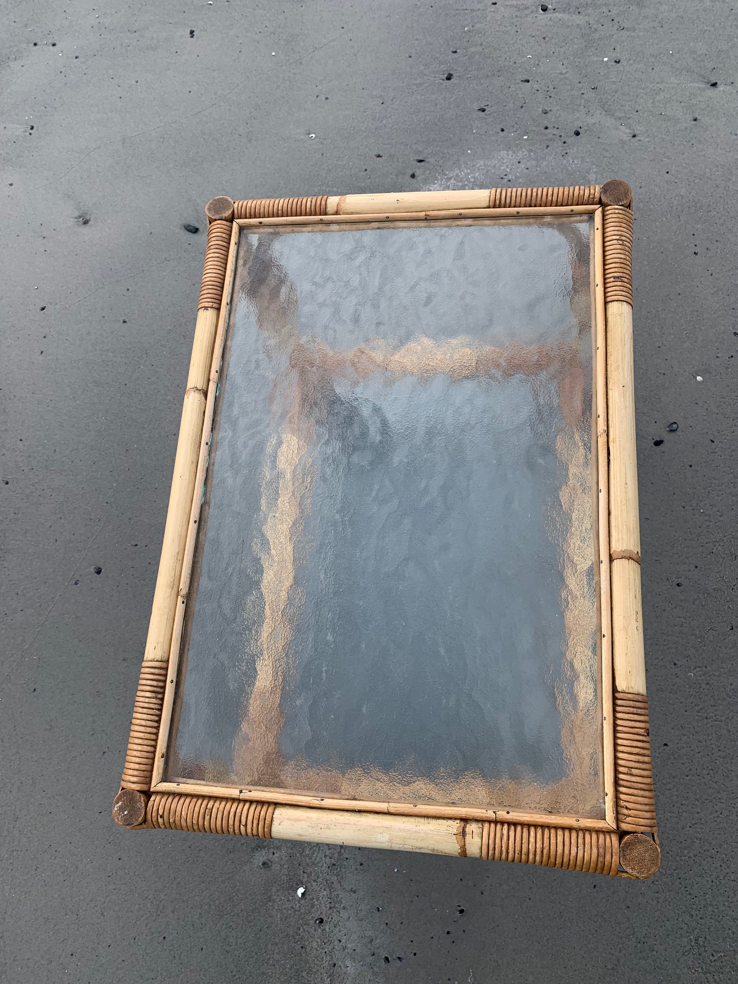 Rollwagen aus Bambus