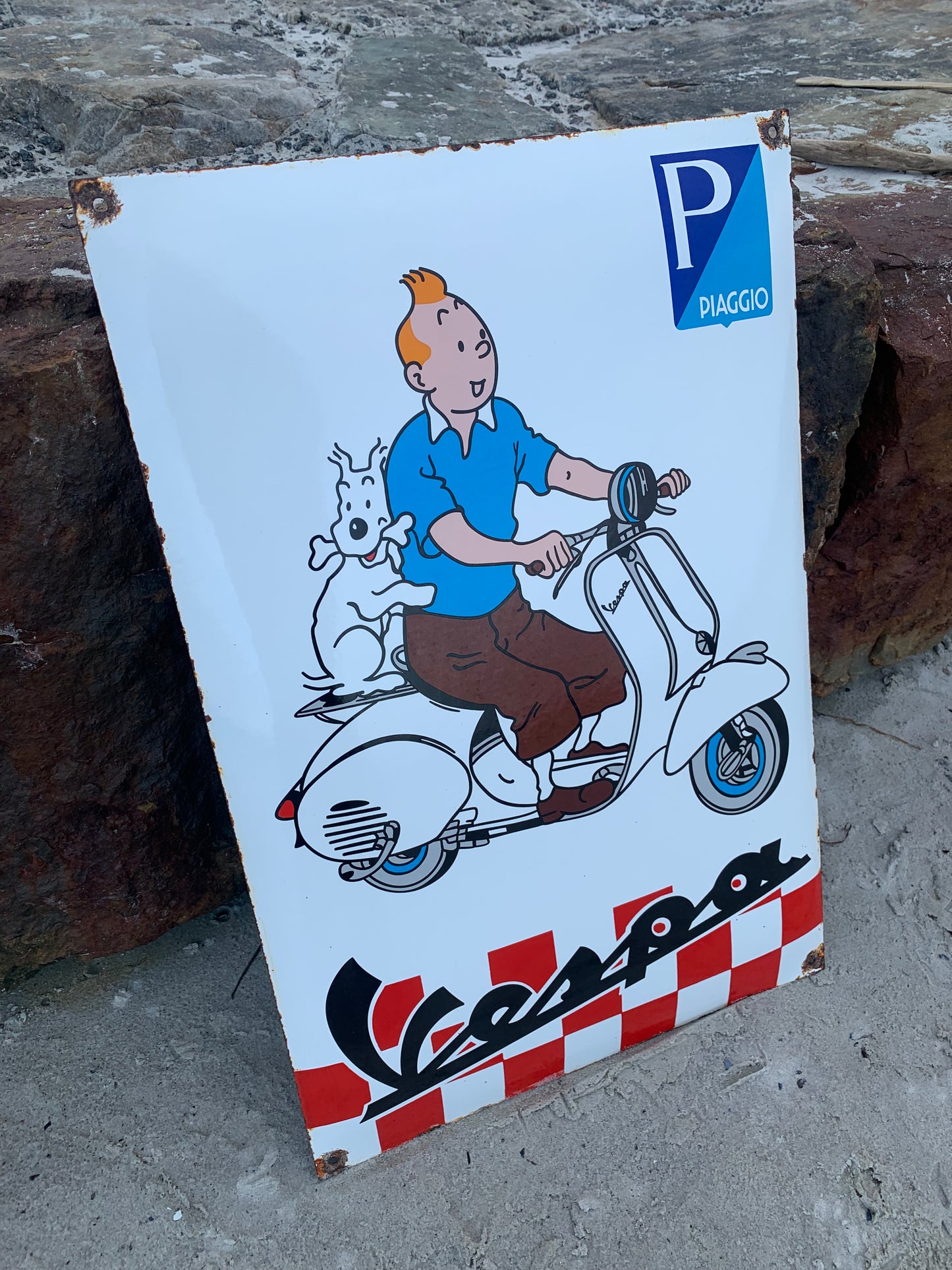Tim und Vespa-Schild