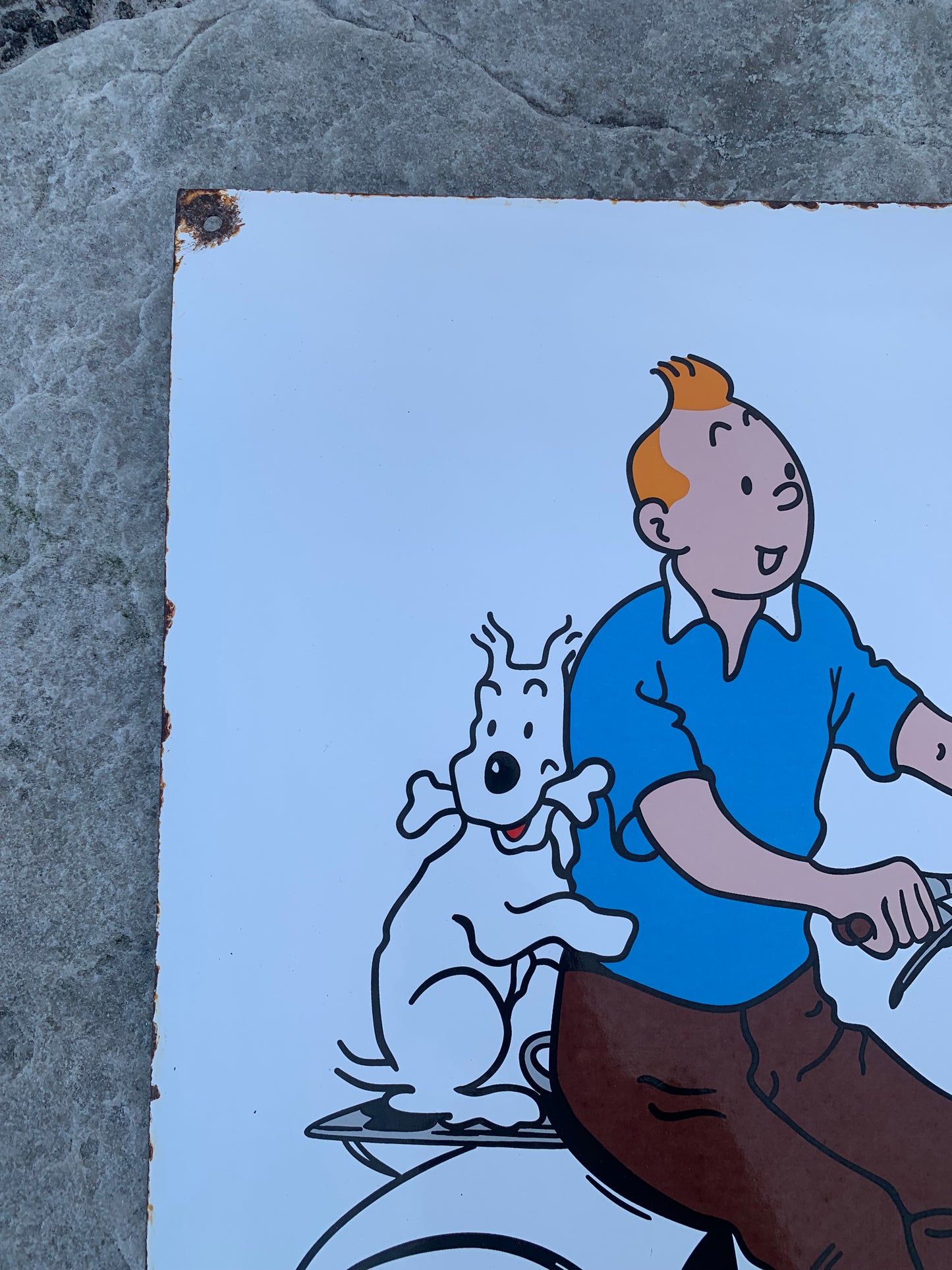 Tim und Vespa-Schild