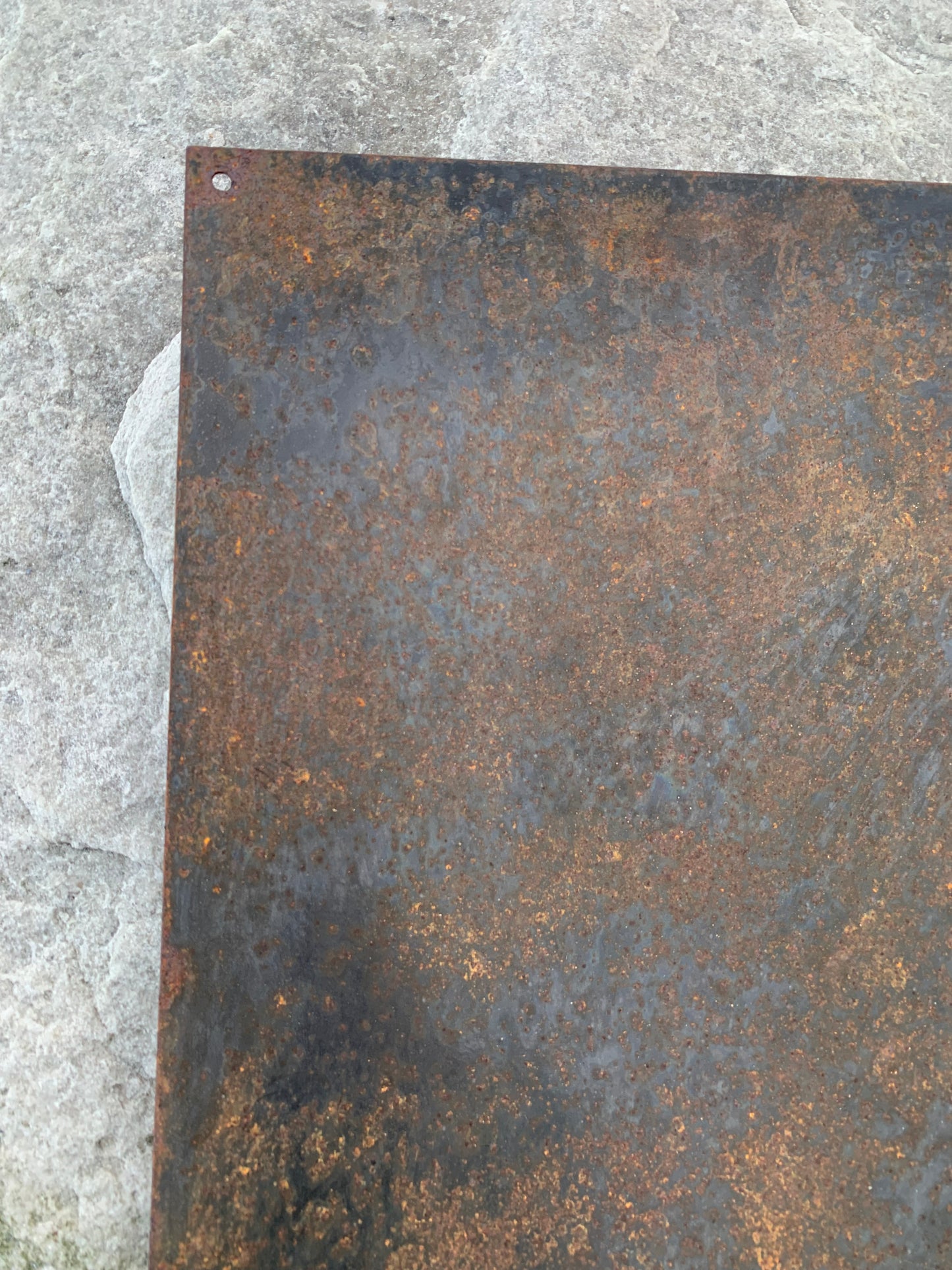 Tim und Vespa-Schild