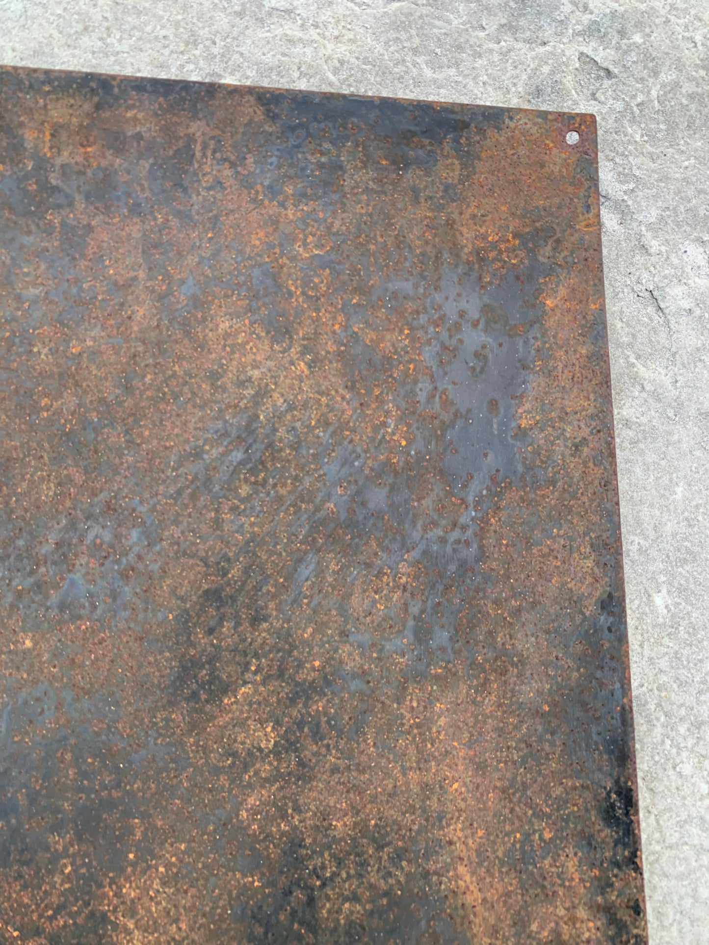 Tim und Vespa-Schild