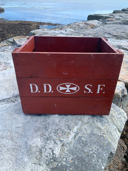 Kiste von De Danske Spritfabrikker - D.D.S.F