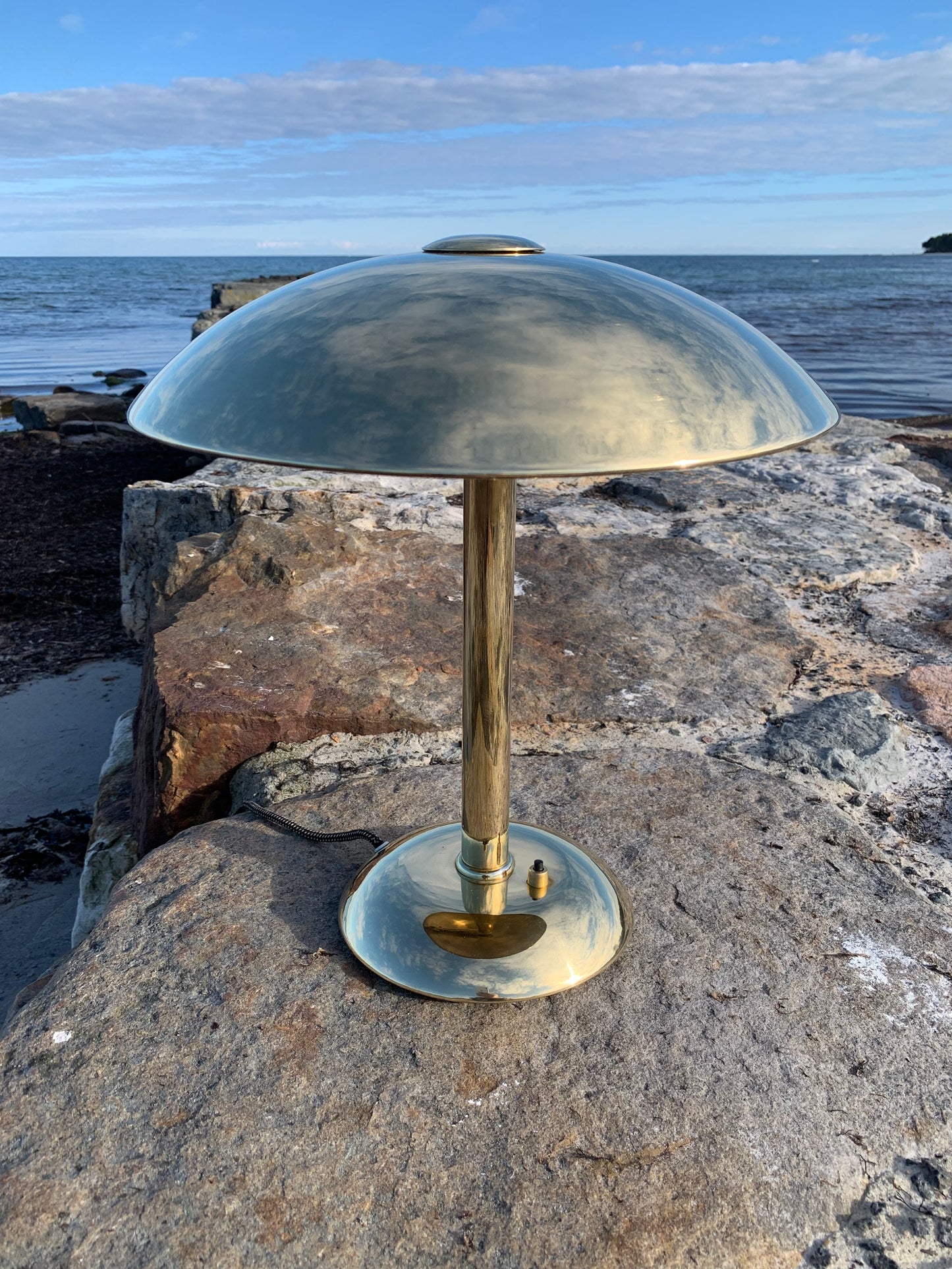Egon Hildebrand Messinglampe mit Schwenkarm