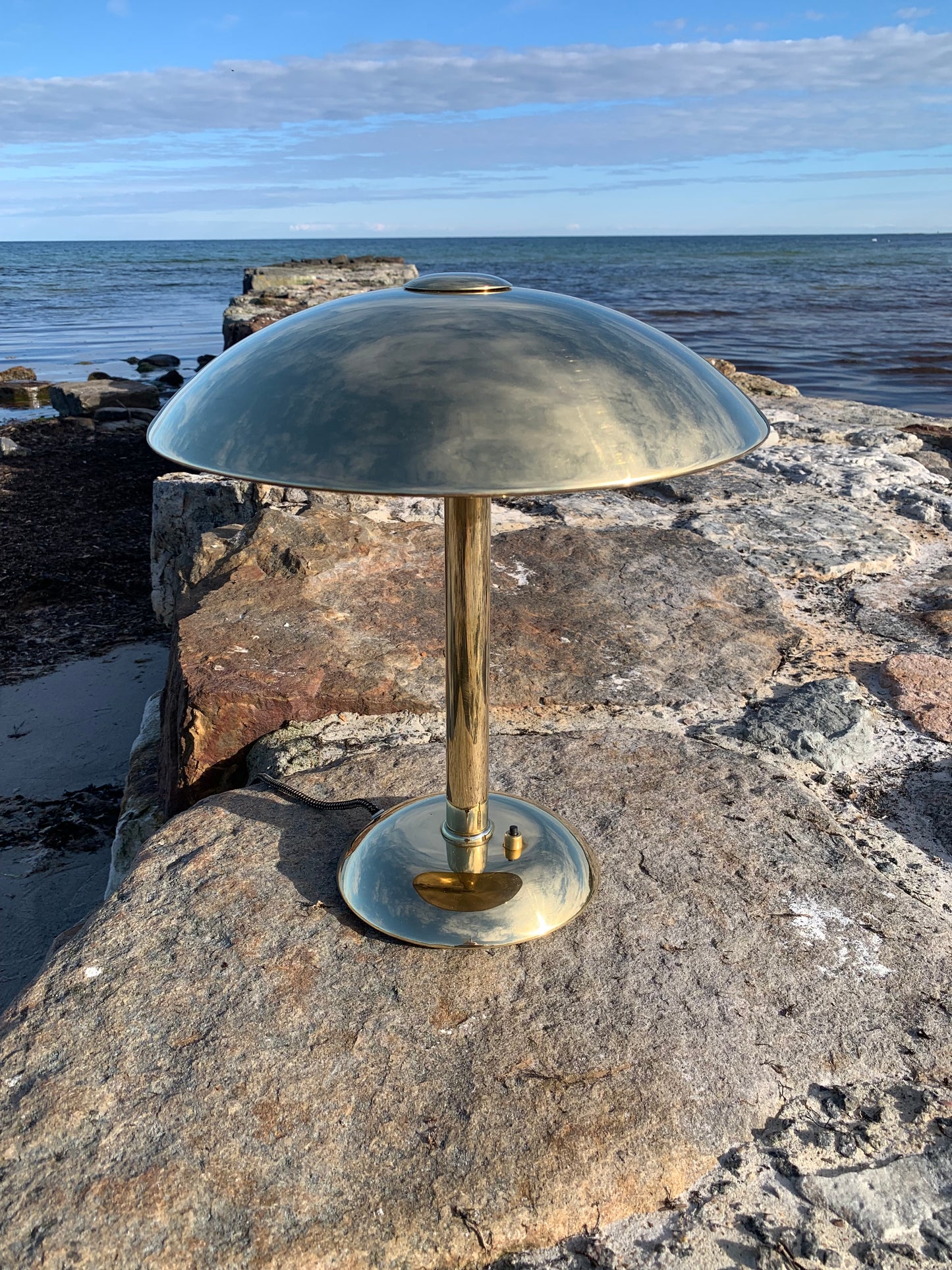 Egon Hildebrand Messinglampe mit Schwenkarm