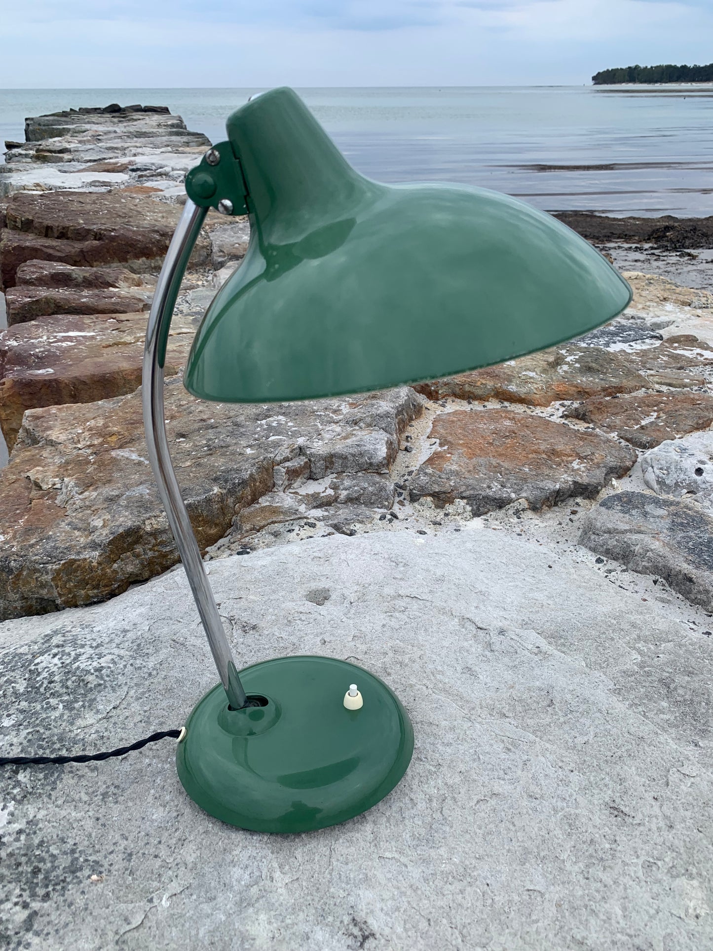 Kaiser Idell 6786 - Original grün