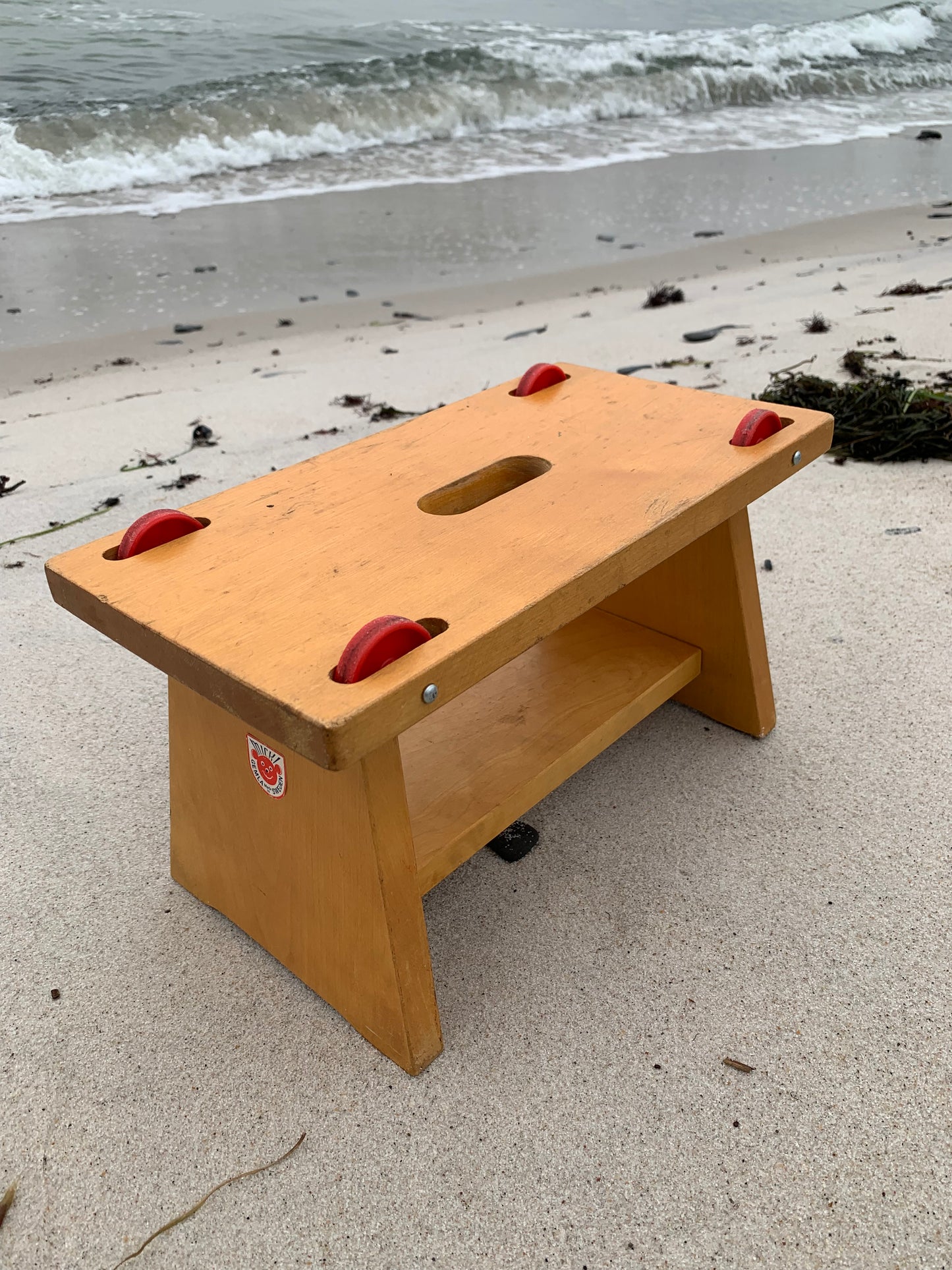 Hocker mit Rädern