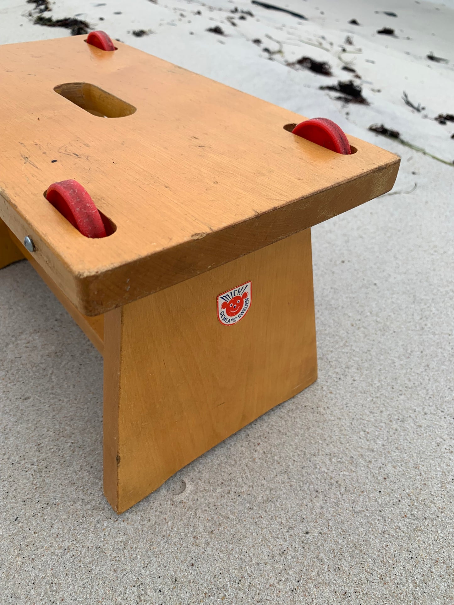 Hocker mit Rädern