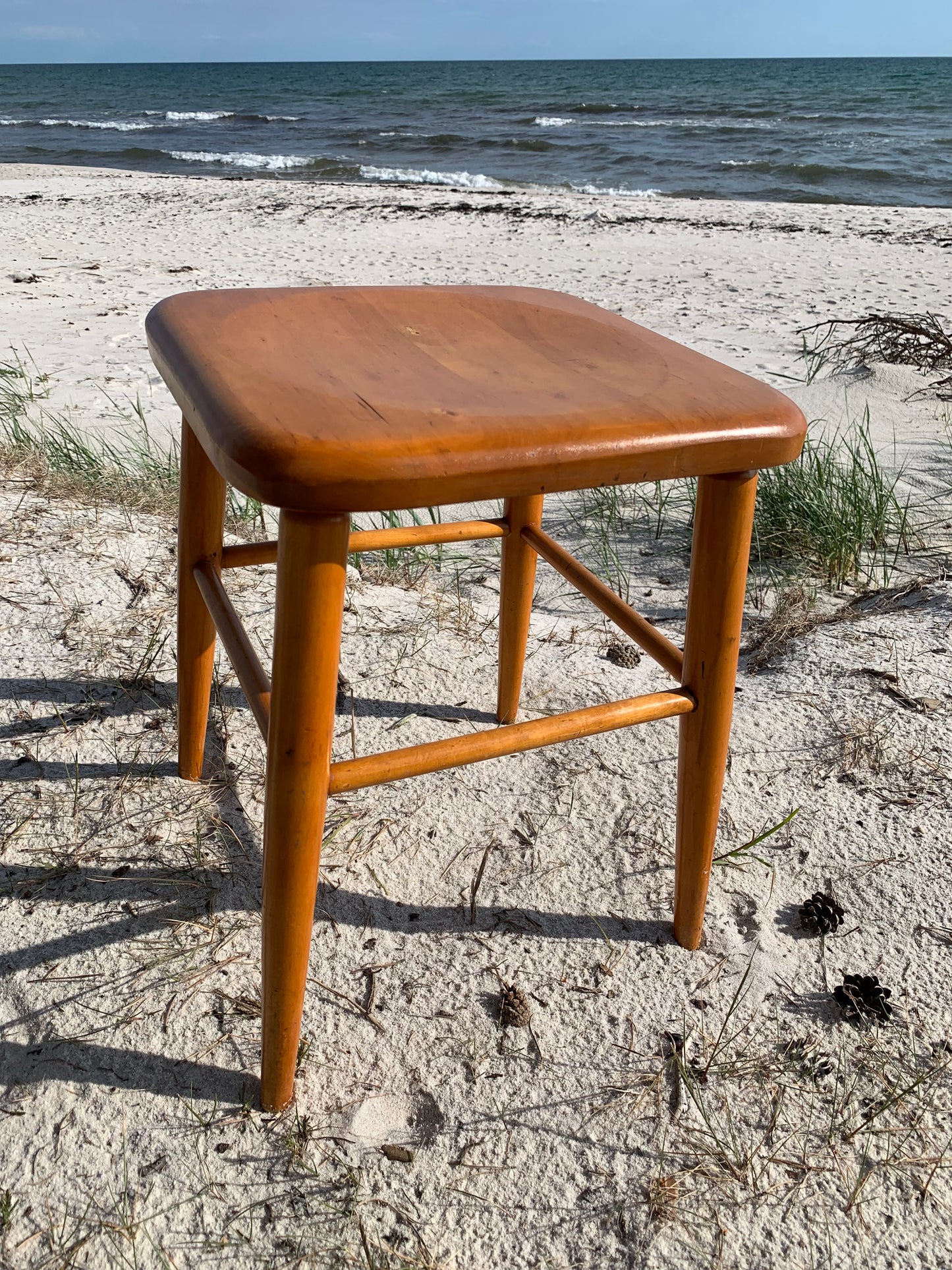 Klassischer Hocker