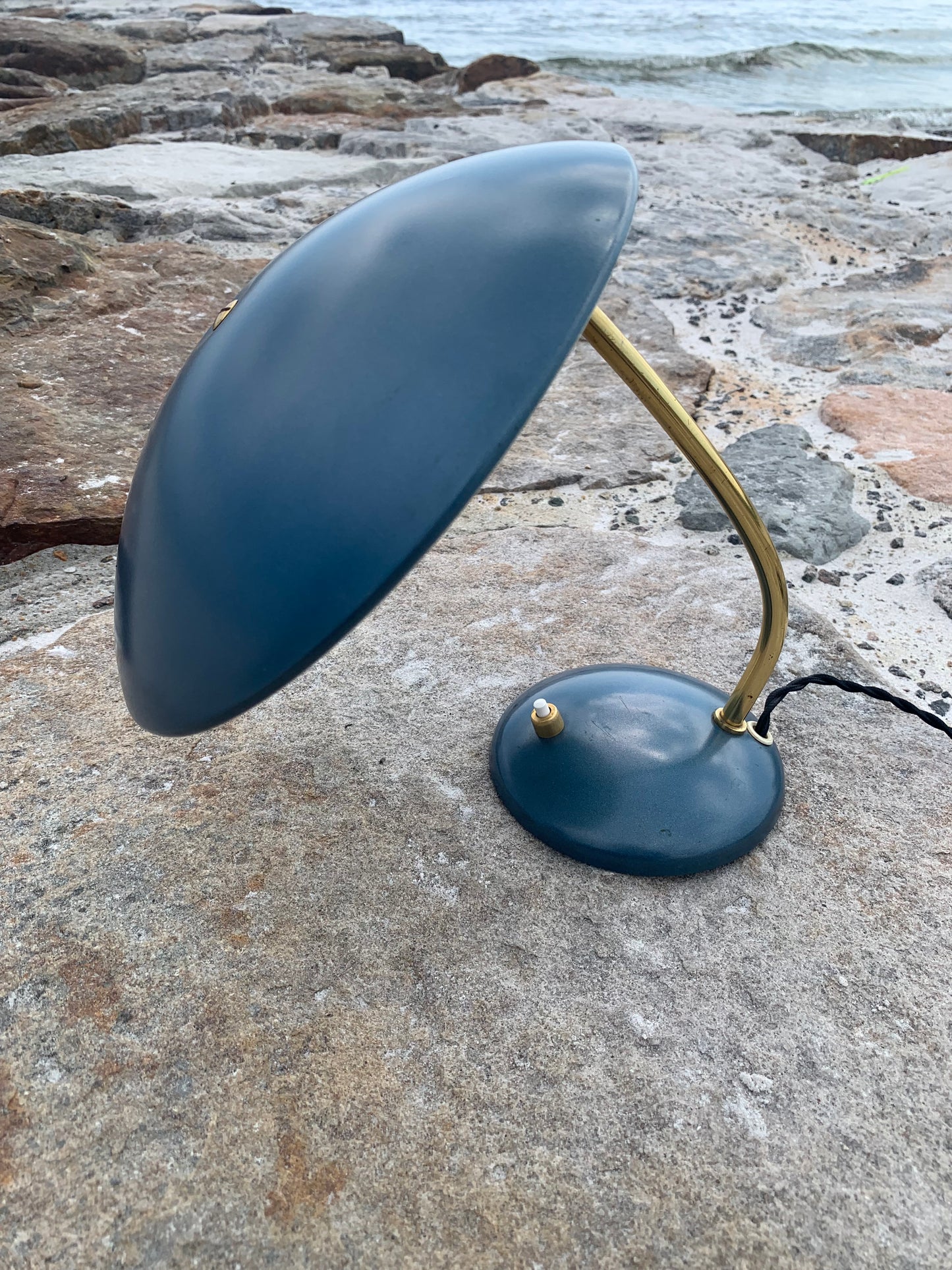 Kaiser Idell 6781 – Original petrolblau