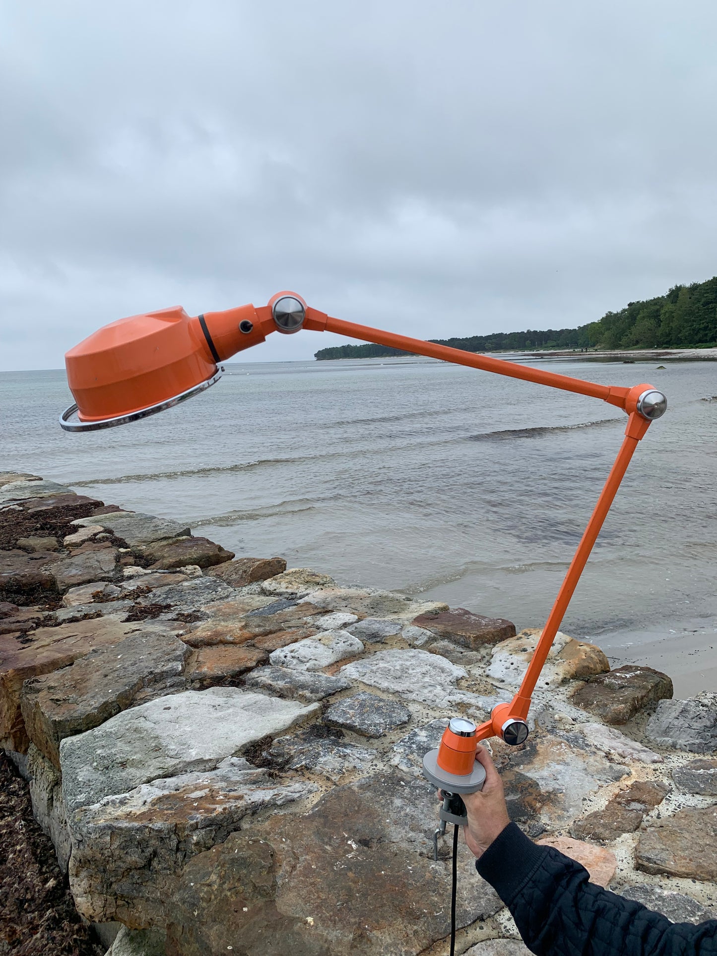 Jieldé-Lampe mit Tischhalterung