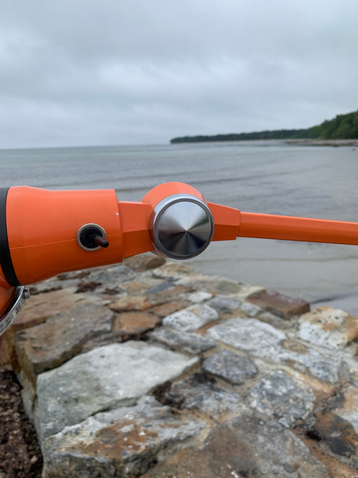 Jieldé-Lampe mit Tischhalterung