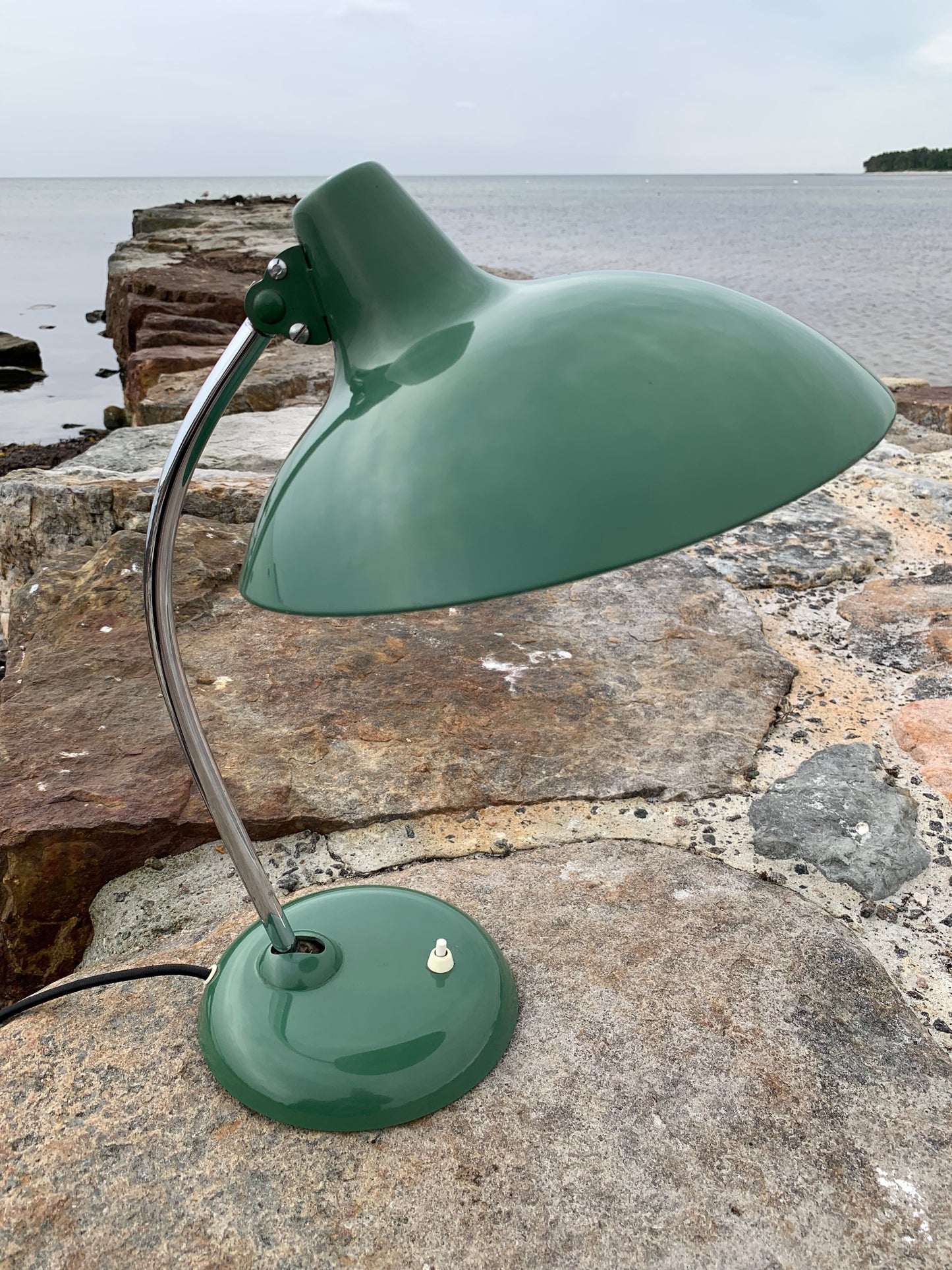 Kaiser Idell 6786 - Original grün