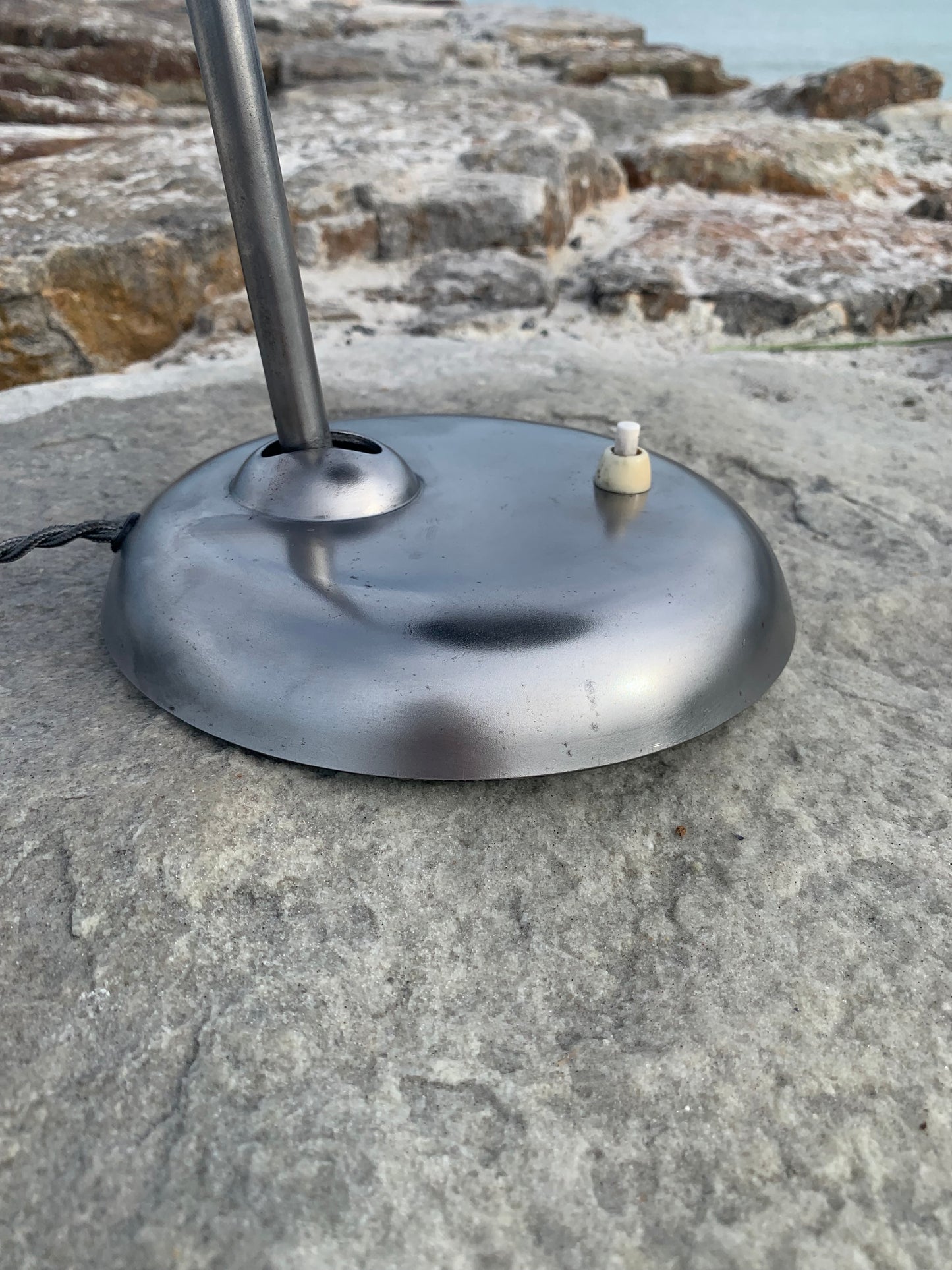 Kaiser Idell 6556 - Rohes Metall