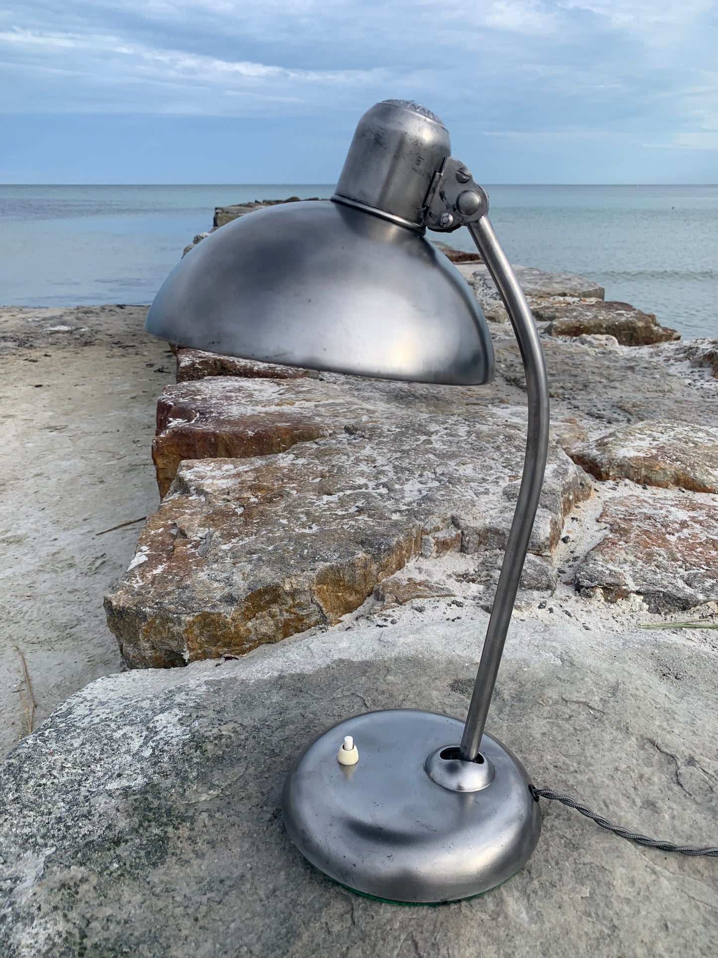 Kaiser Idell 6556 - Rohes Metall