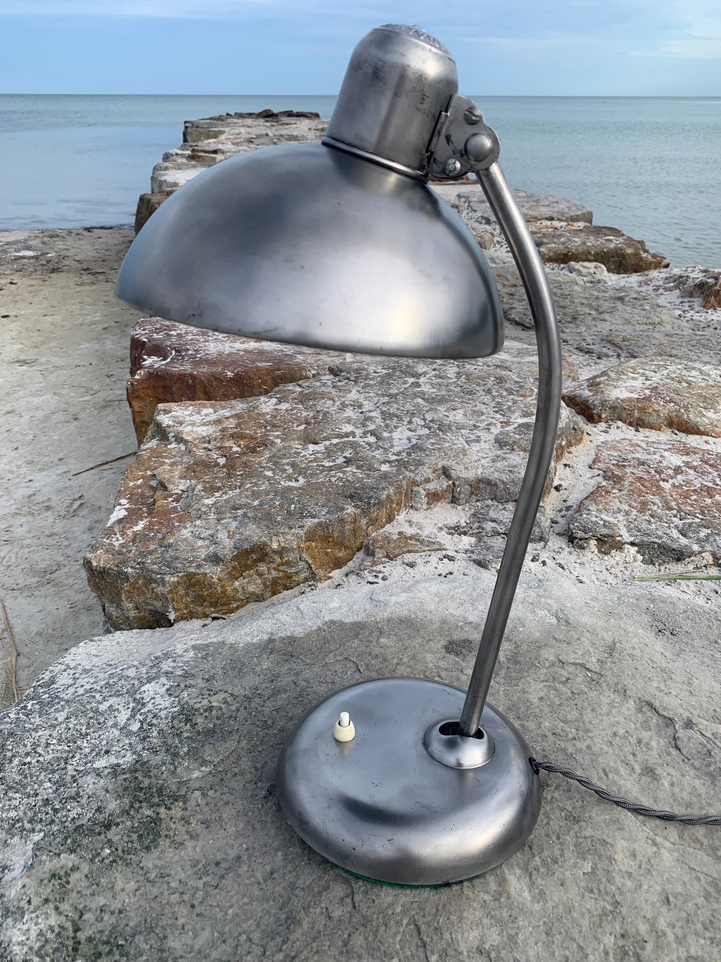 Kaiser Idell 6556 - Rohes Metall