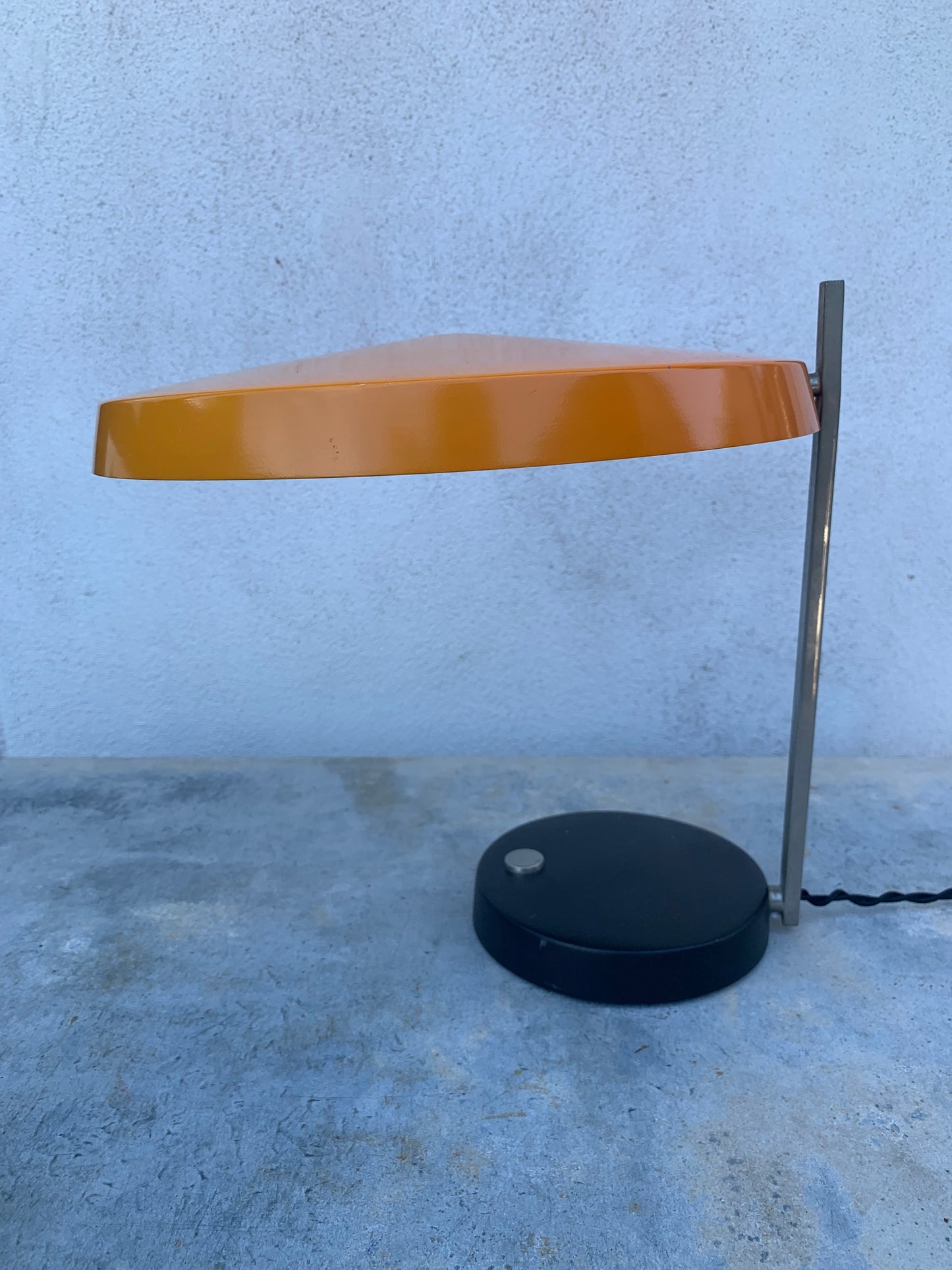 Hillebrand “Oslo” designet af Dr. Heinz Georg Pfaender i 1961 - Original orange (Vandt den prestigefyldte IF Design Award i 1962)