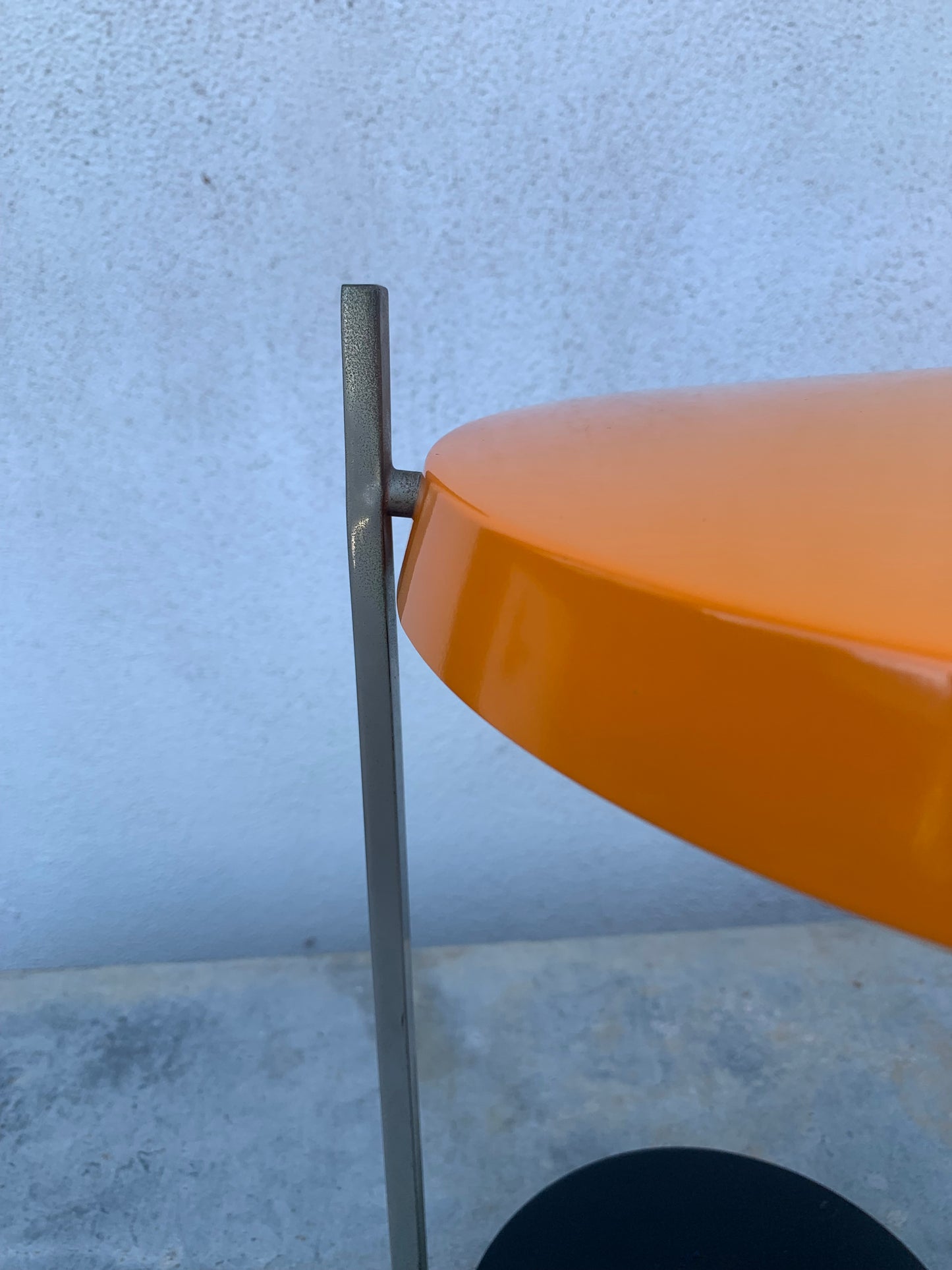 Hillebrand “Oslo” designet af Dr. Heinz Georg Pfaender i 1961 - Original orange (Vandt den prestigefyldte IF Design Award i 1962)