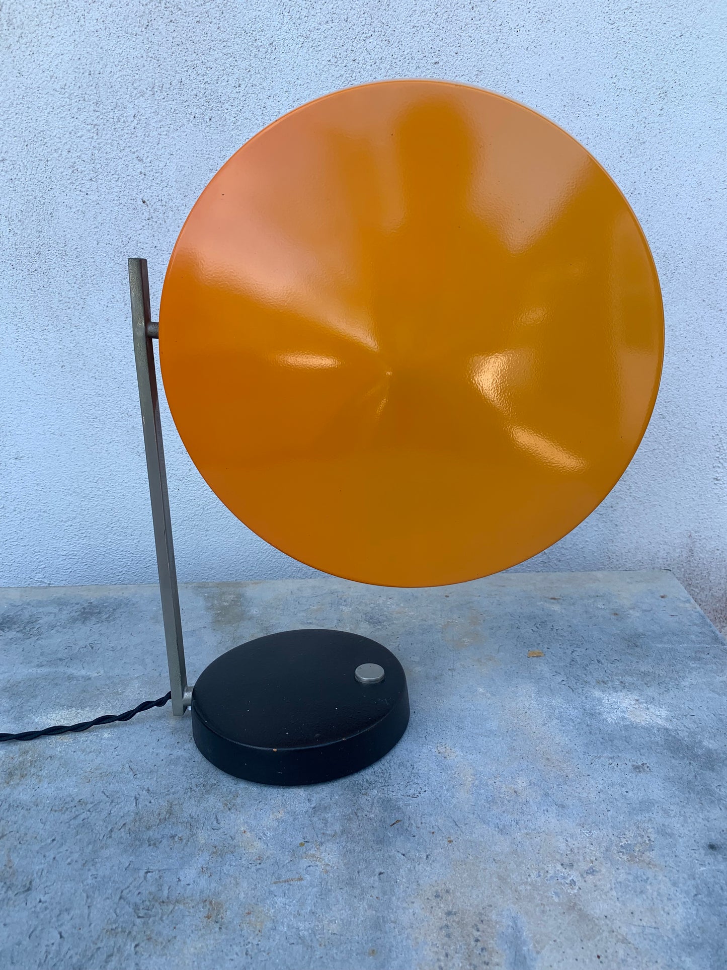 Hillebrand “Oslo” designet af Dr. Heinz Georg Pfaender i 1961 - Original orange (Vandt den prestigefyldte IF Design Award i 1962)
