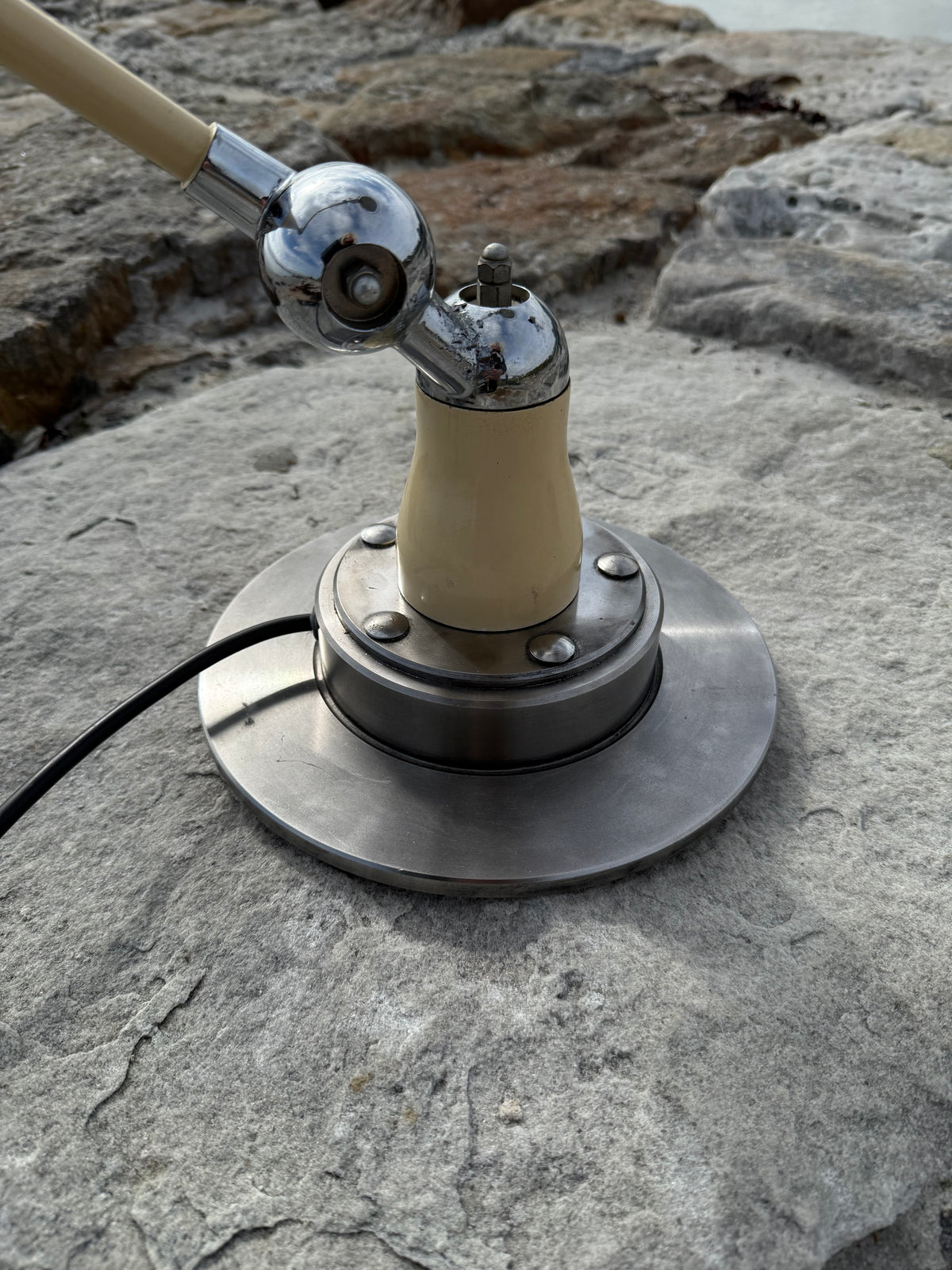 Jieldé Tischlampe mit zwei Armen und Blendschutz (Seltene Ausführung)