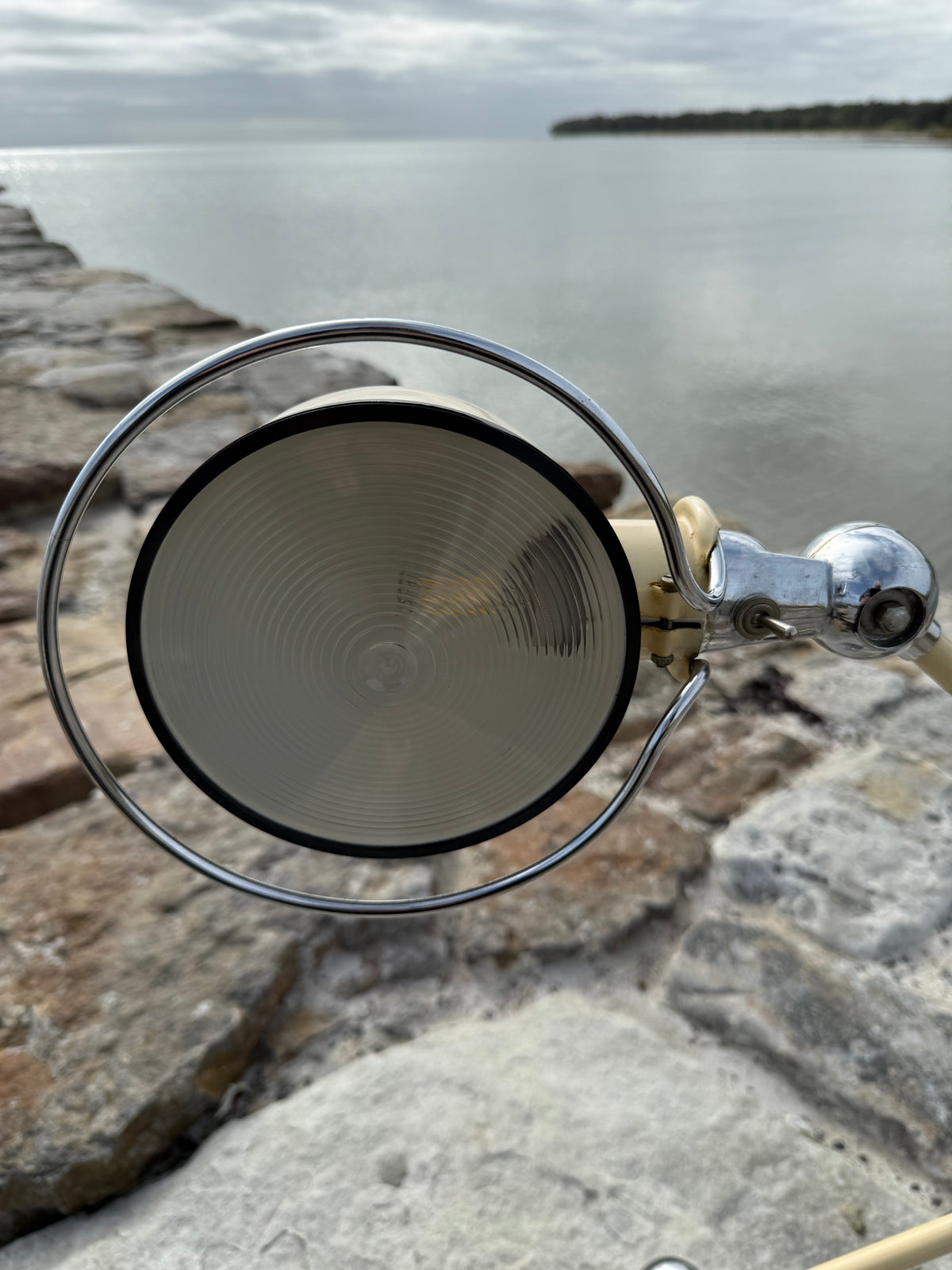 Jieldé Tischlampe mit zwei Armen und Blendschutz (Seltene Ausführung)