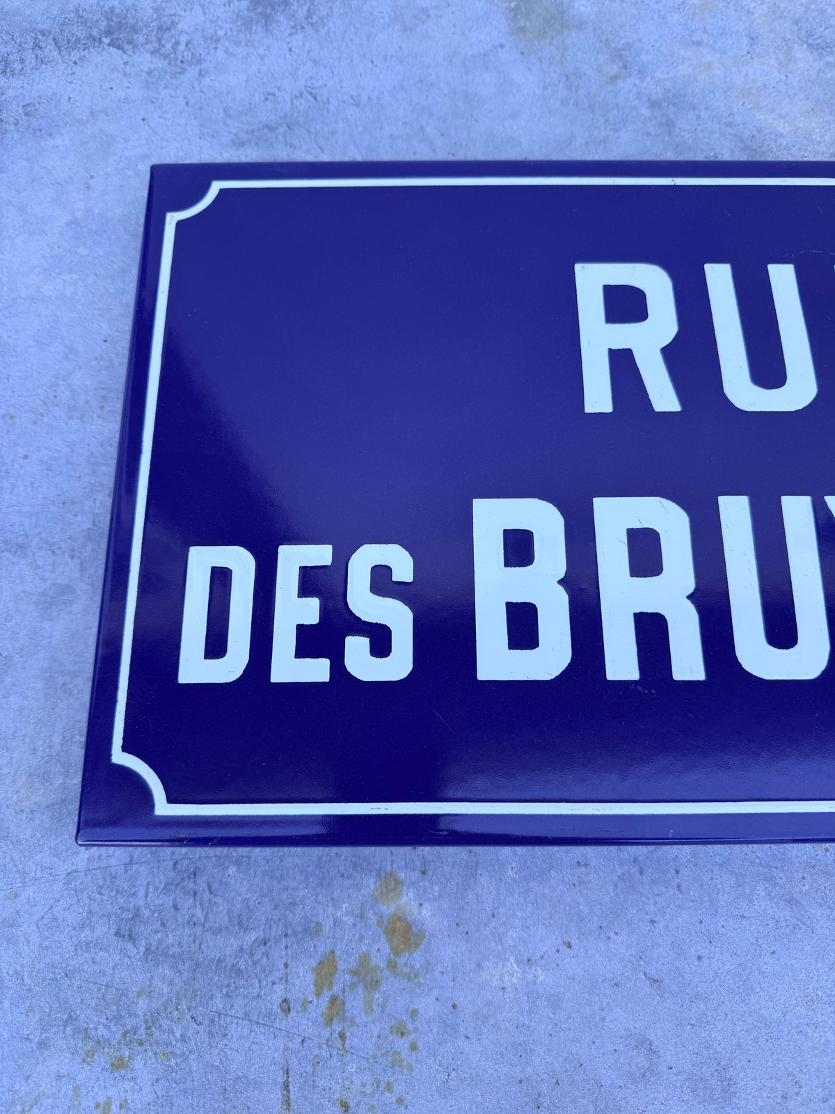 Französisches Emailleschild